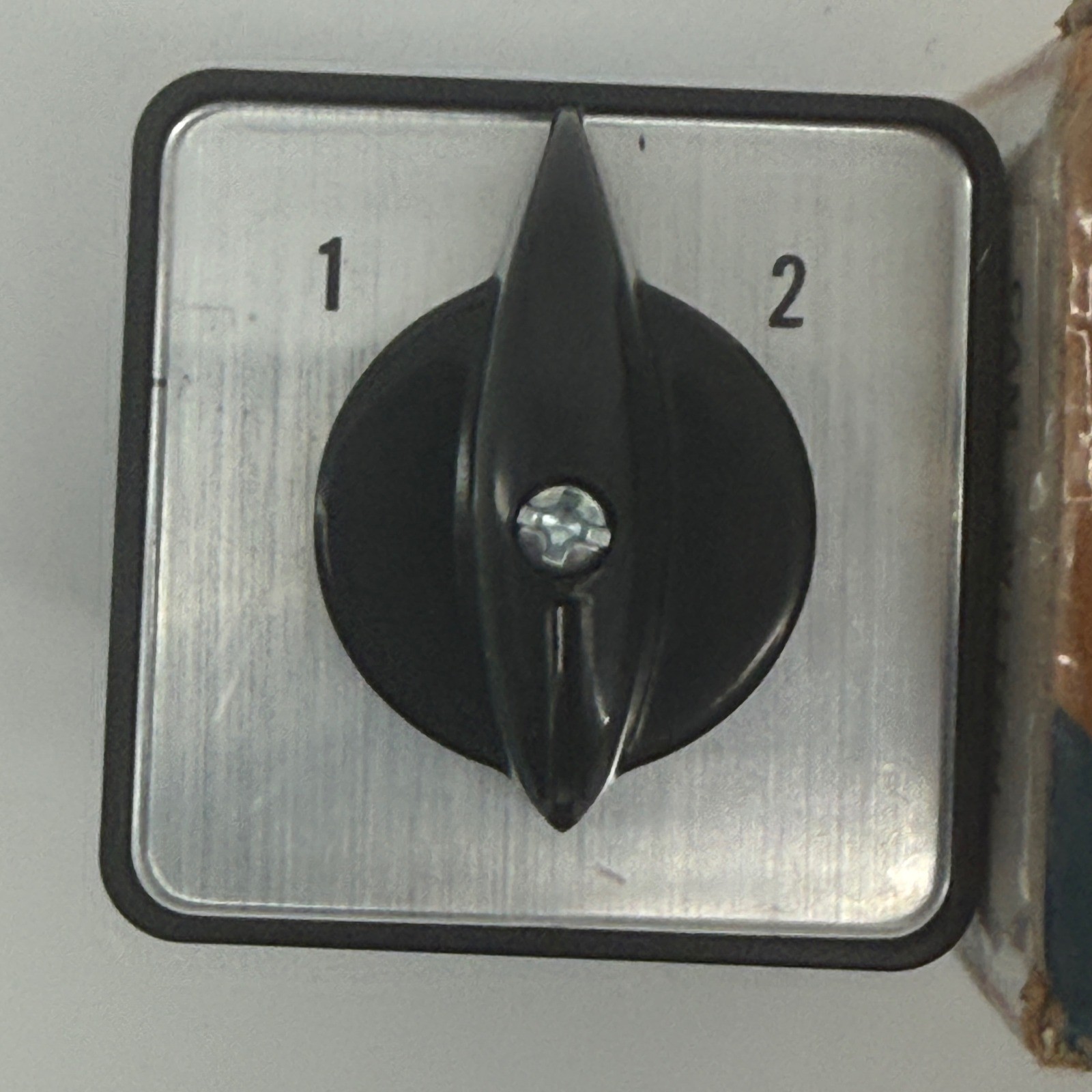 LXM LW39-10-40B-202/2 Rotary Cam Changeover Switch 2 Position 10A 440V