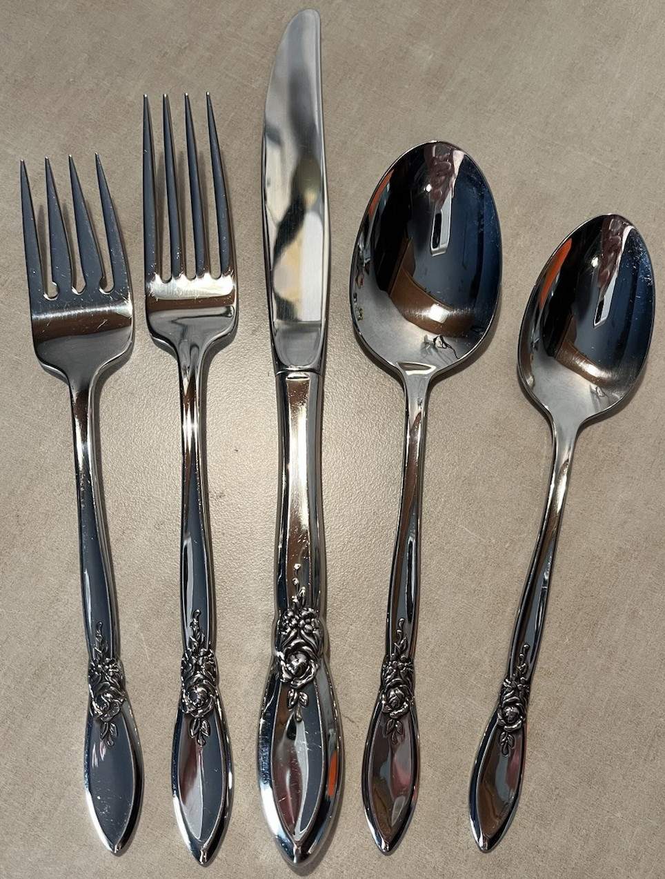 Oneida SPRING ROSE Stainless Glossy, Community, 1987  **Choose Your Piece**