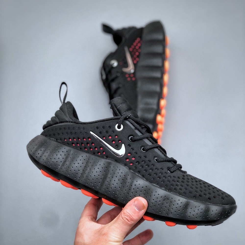 NK Mind 002 Black Hyper Crimson HQ4308-001 New Men Size with Box