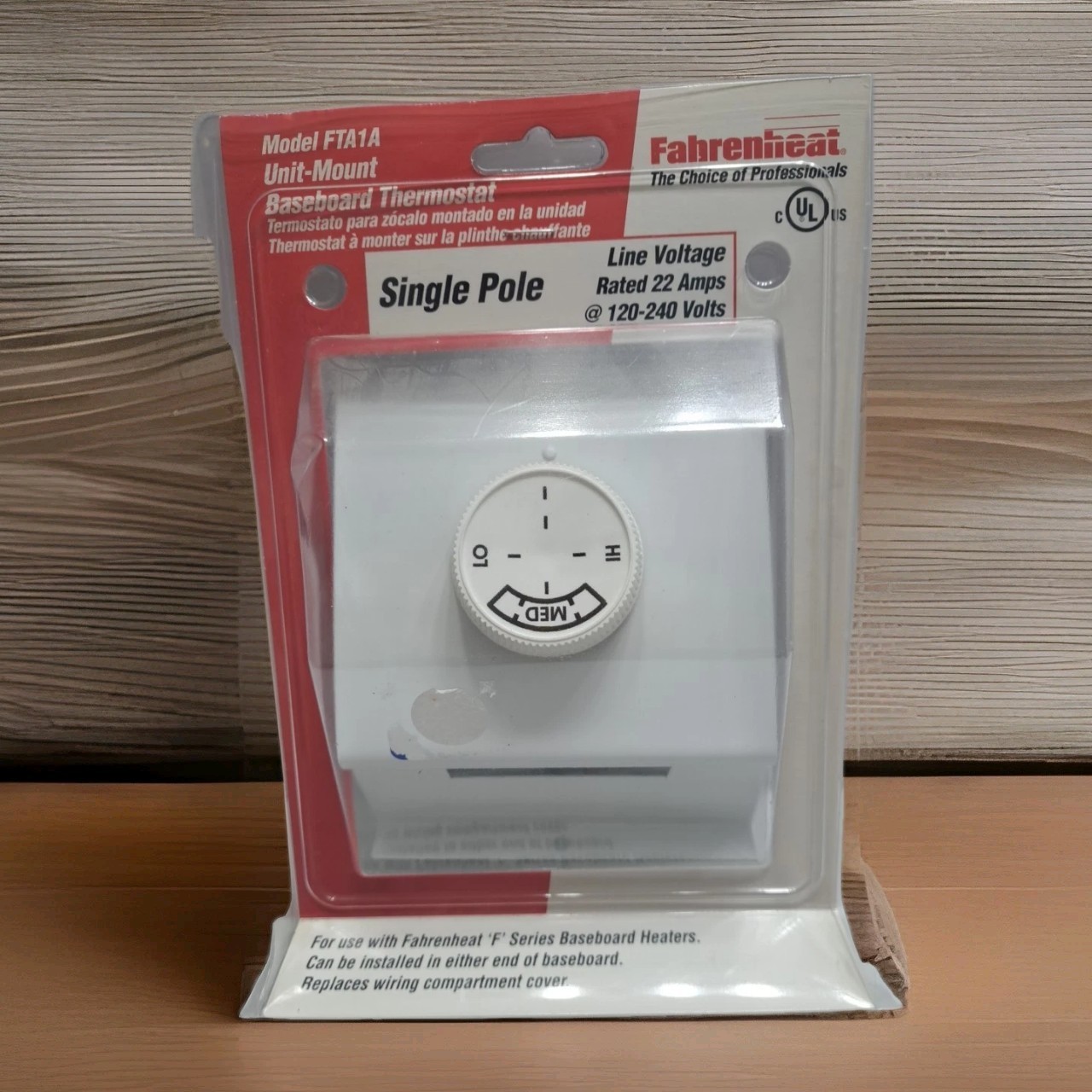 Fahrenheat Single Pole Baseboard Heater Thermostat Output 22A at 120-240V FTA1A