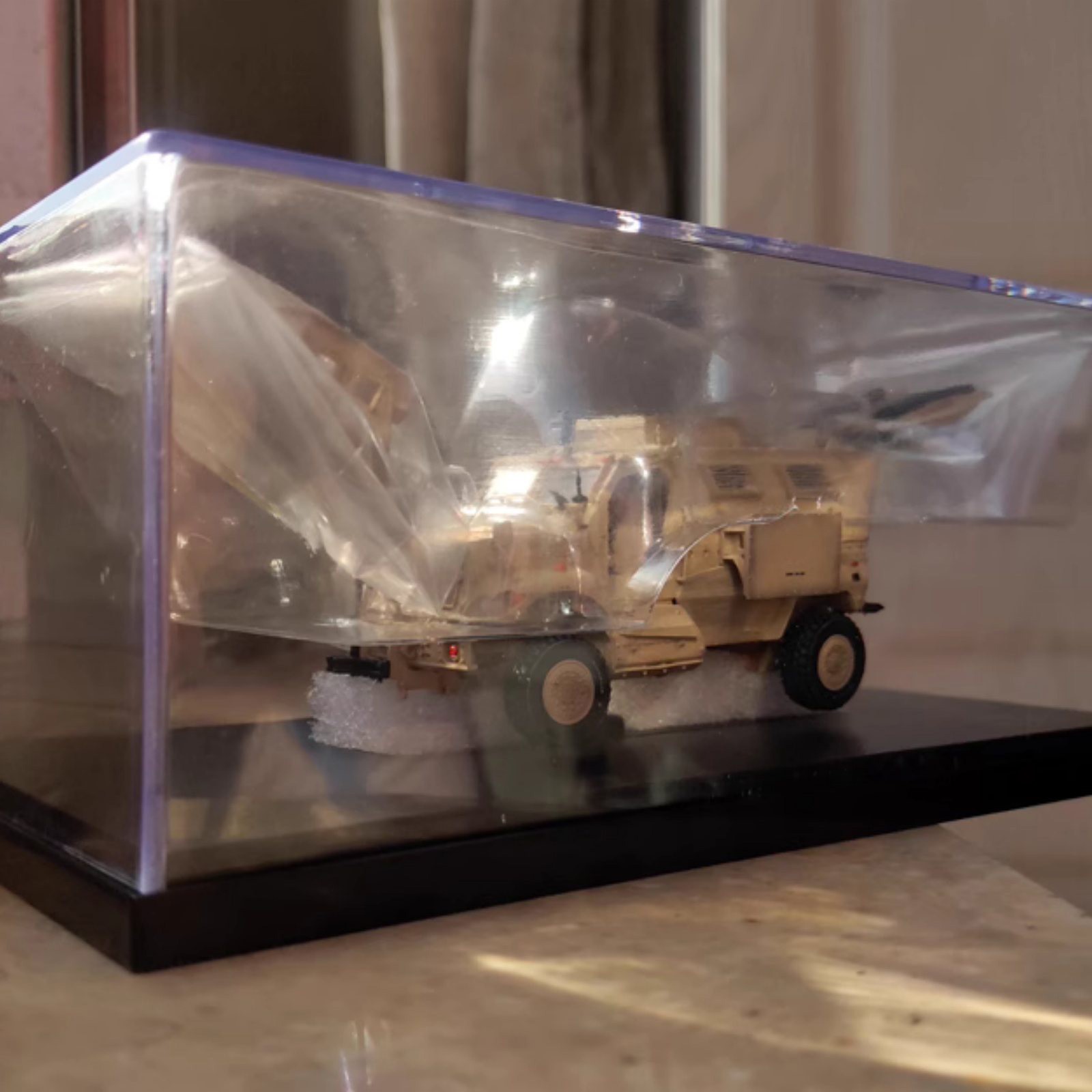 4.3in M1224 US MaxxPro Mine Resistant Anti Ambush Vehicle Finished Model Toy Set