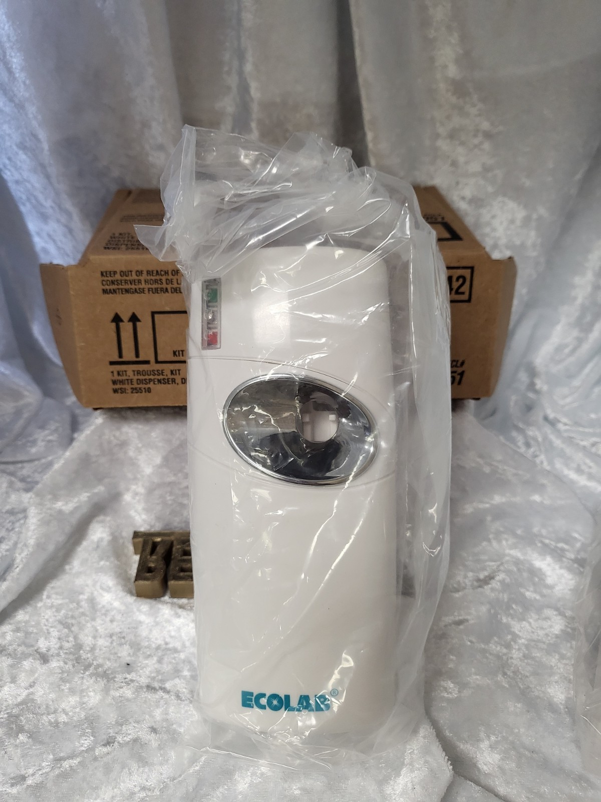 Ecolab CL7 Aerosol Air Freshener Dispenser Kit New - 7oz Compatible