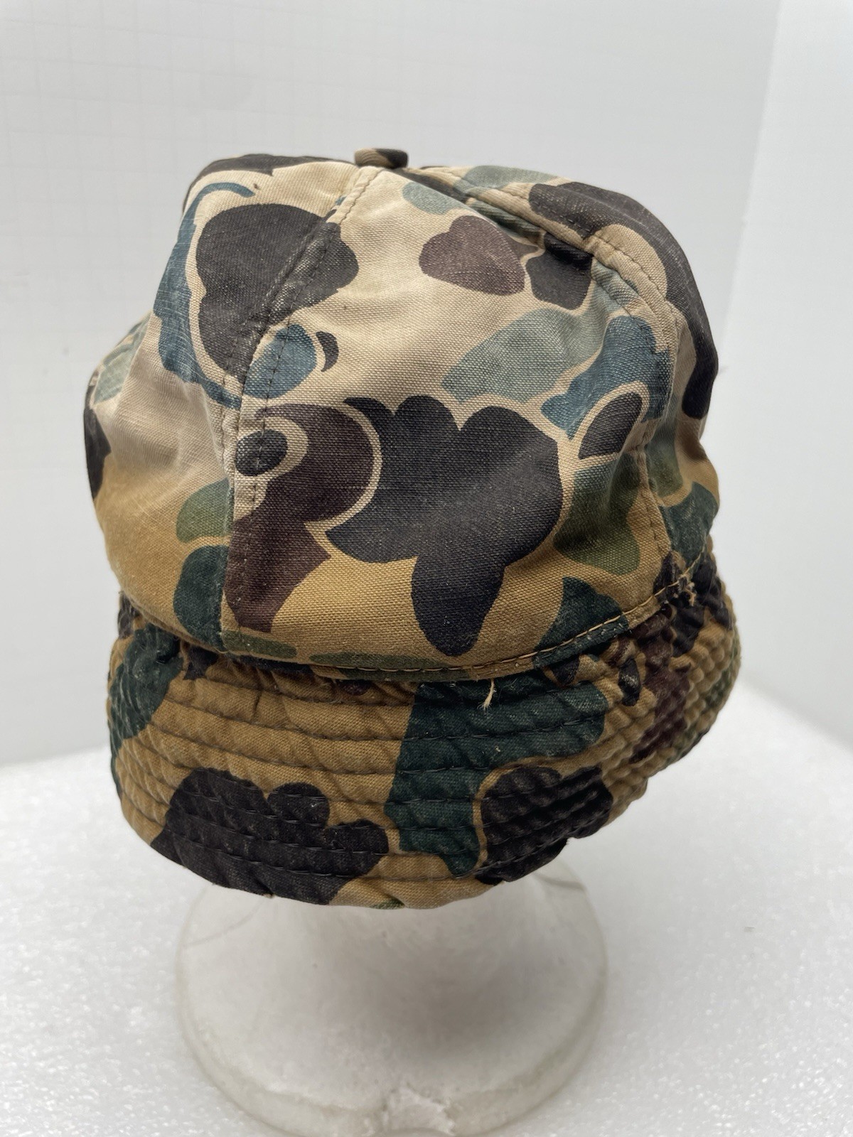 VINTAGE CAMO BUCKET HATS DUCK HUNTING 7-3/8 TO 7-1/2 DISTRESSED JONES STYLE