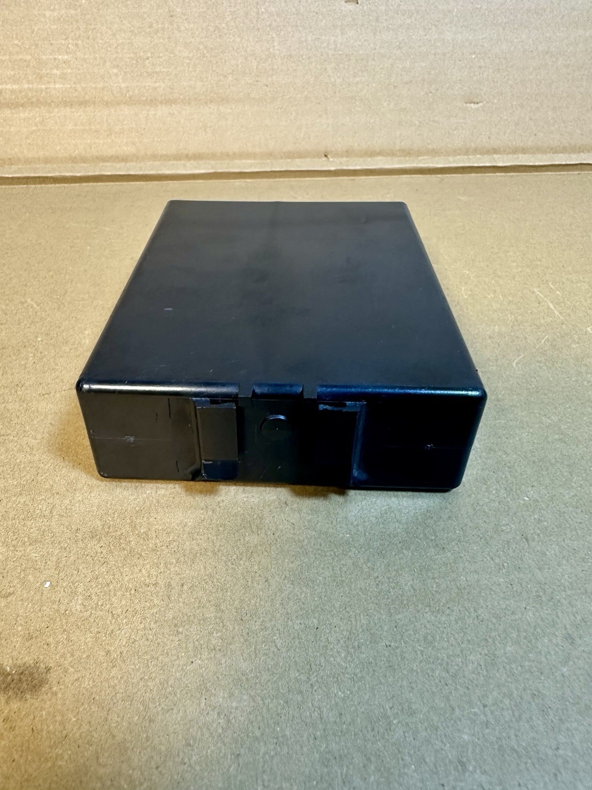 2003-2009 TOYOTA 4RUNNER Tailgate Liftgate Multiplex Control Module 89222-35010