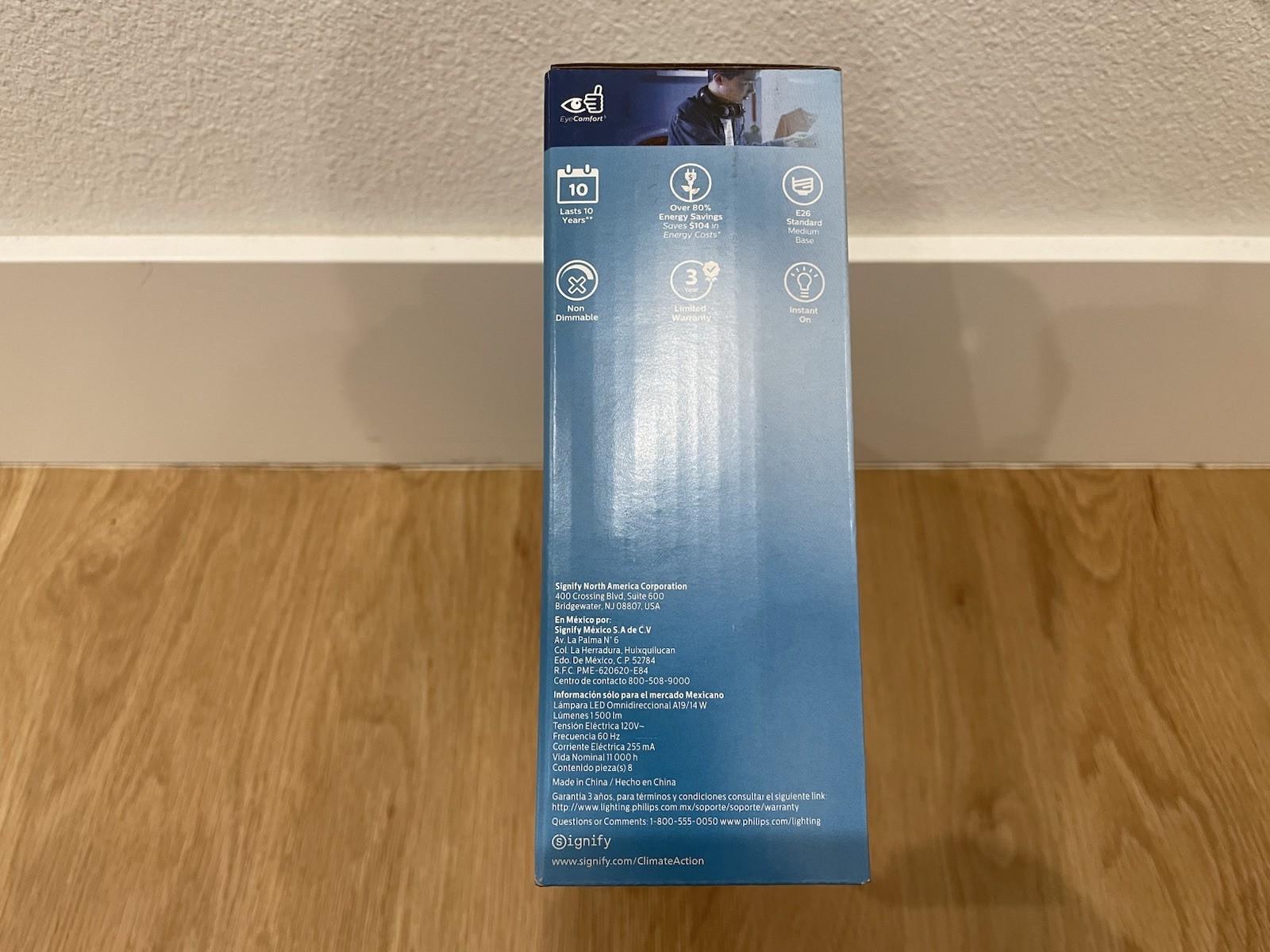 Philips 100W Equivalent Daylight A19 Medium LED Light Bulb (8-Pack) 589069