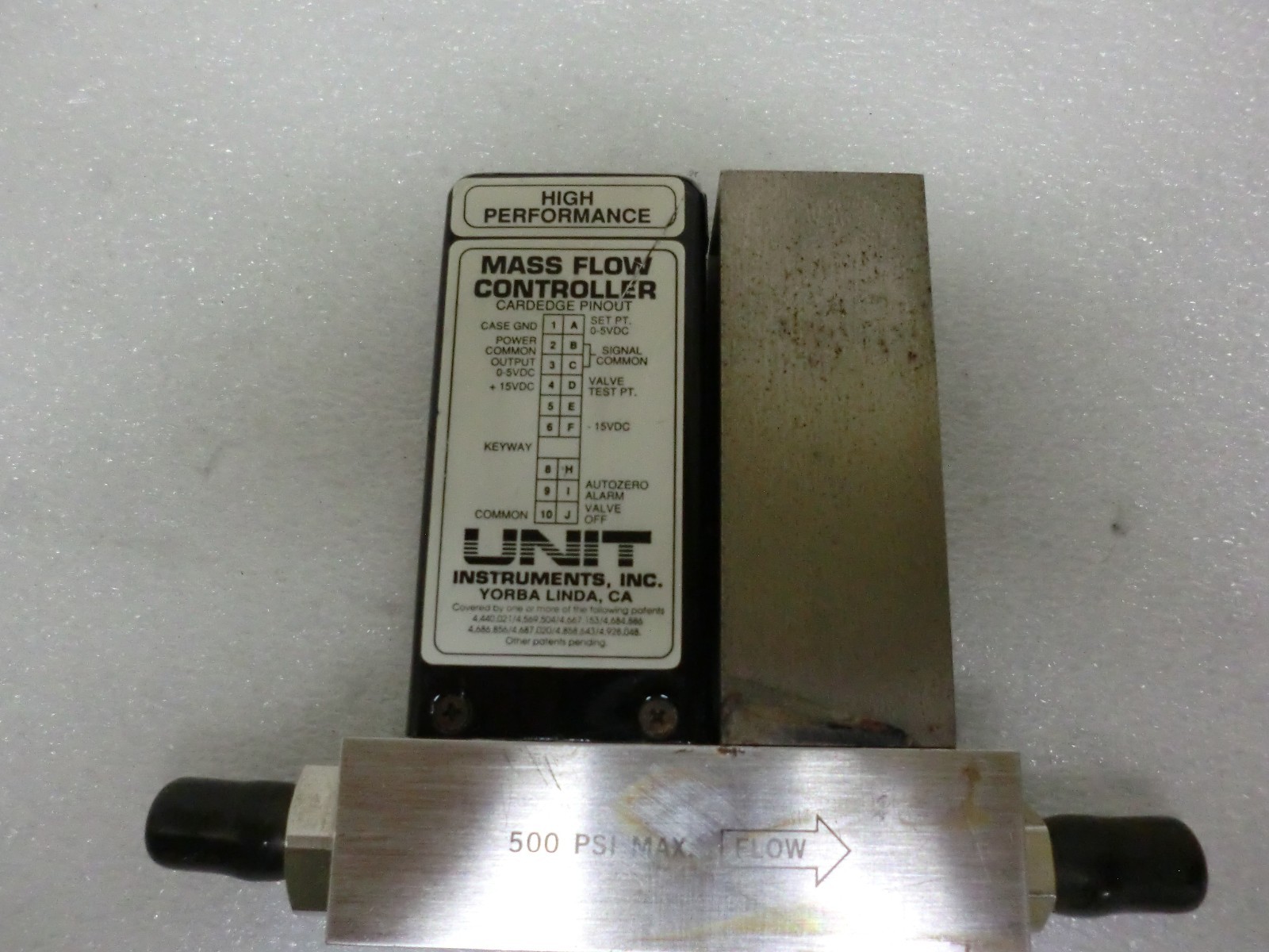 Unit Instruments Mass Flow Controller UFC-2020A