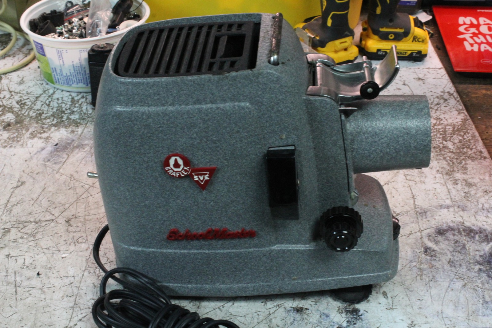 Vintage Graflex SVE Schoolmaster 500 Portable Slide Projector - NEED LAMP -