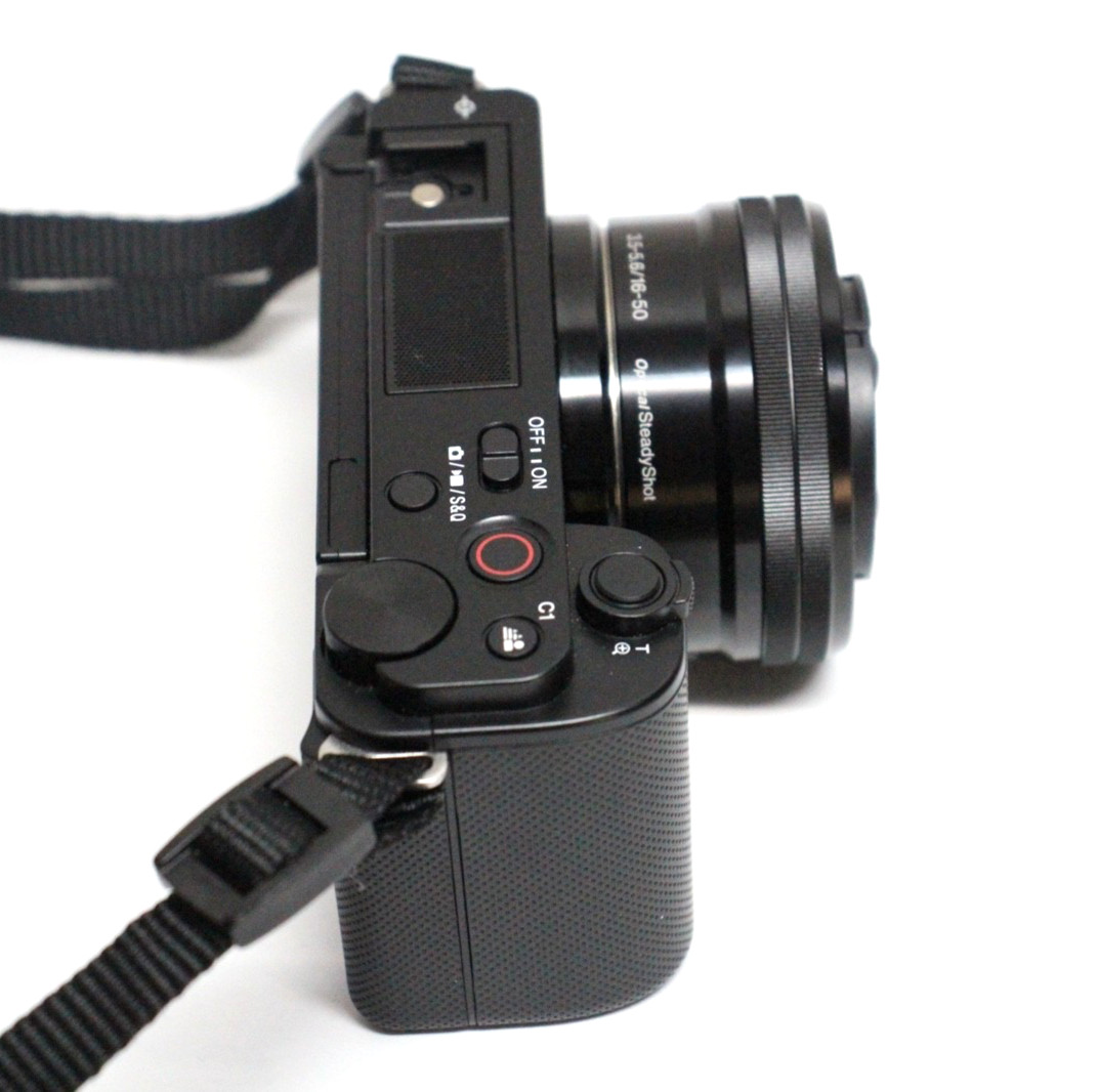 Sony ZV-E10 Digital Camera with E PZ 16-50mm Lens & 128gb 600 shutter count