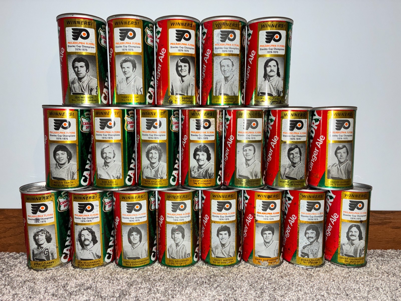 lot of 20 different 1977 NHL Philadelphia Fliers Canada Dry soda cans, hockey