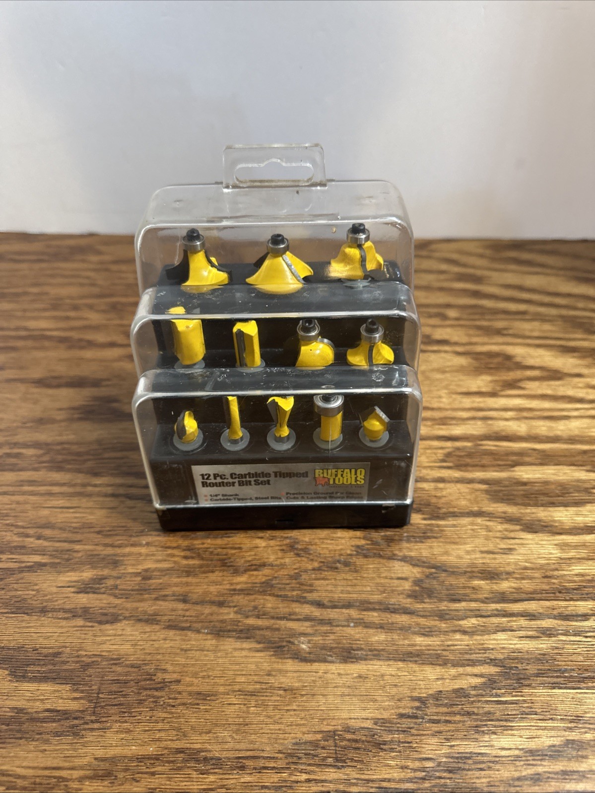 BUFFALO TOOLS 12 PC. CARBIDE TIPPED ROUTER BIT SET.