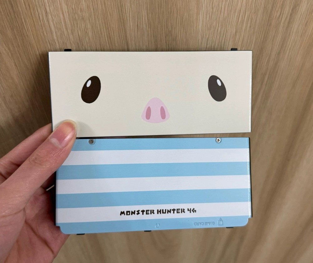 Cute Pig Face Monster Hunter Nintendo New 3DS Case - Striped Replacement Shell!
