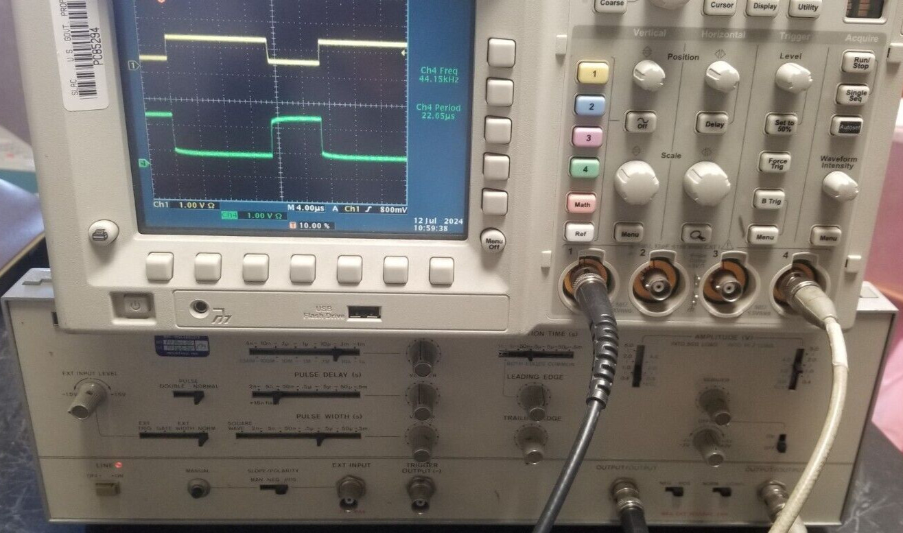 250 MHz Dual Output Pulse Generator TESTED! 2nS min. pulse width, 1nS rise/fall