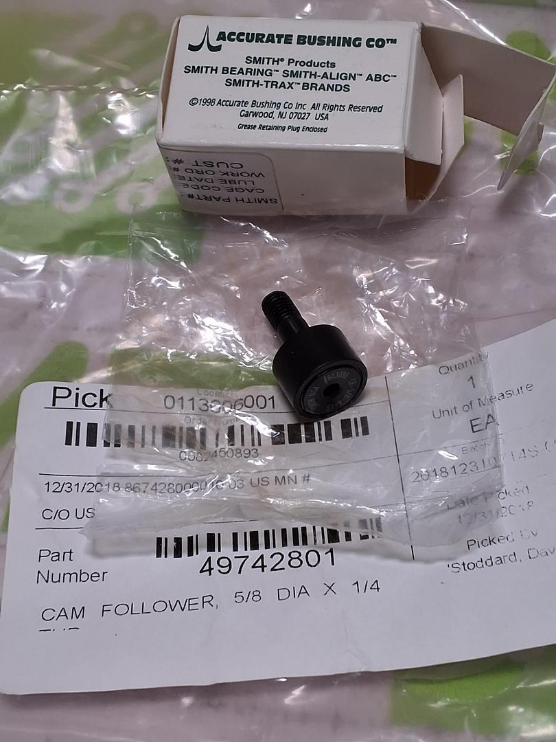 UNIVERSAL INSTRUMENTS CAM FOLLOWER CR-5/8-A-XB 49742801 - NEW