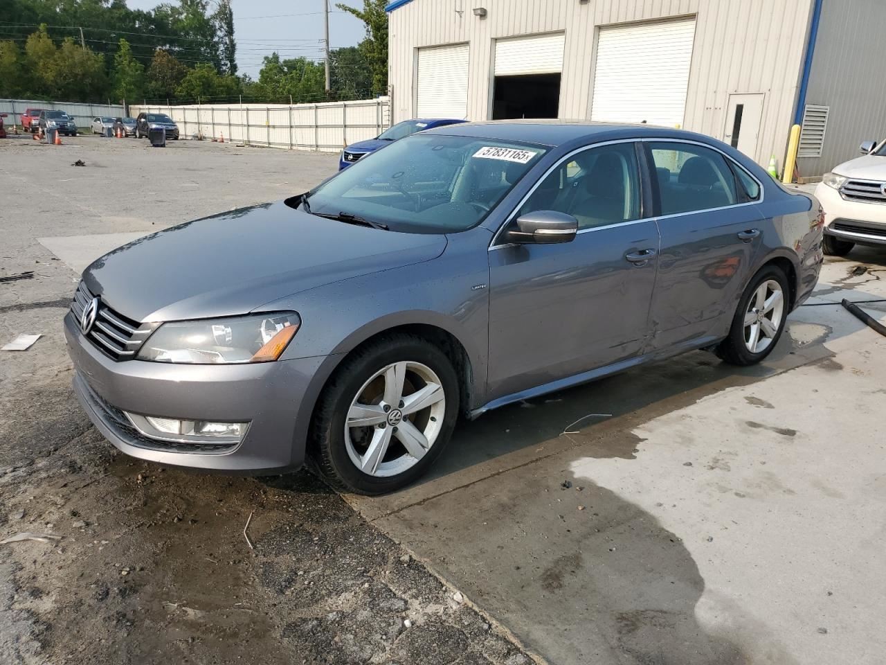 PASSAT    2015 Glove Box 4983770