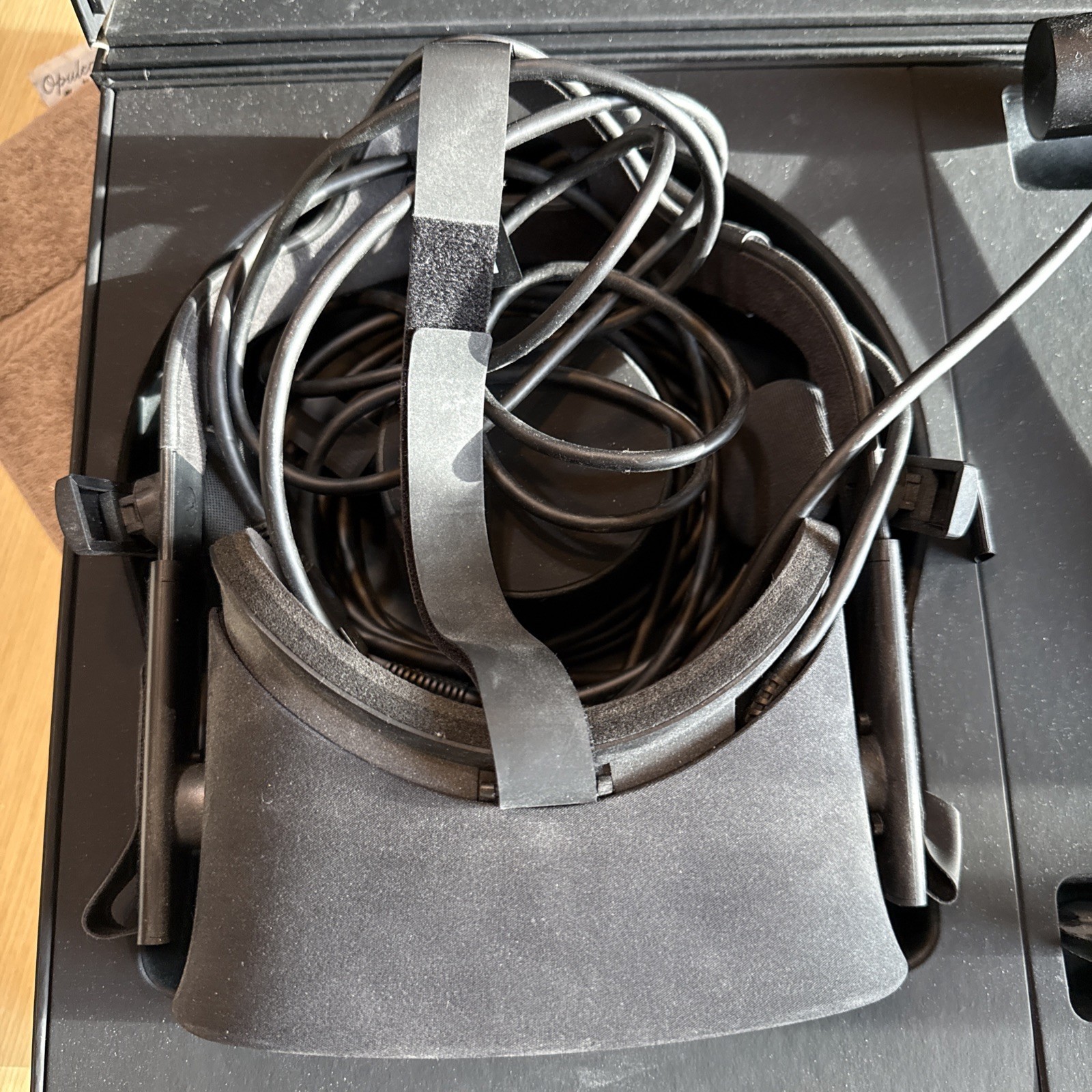 Meta Oculus Rift CV1 VR Virtual Reality Headset System - Black