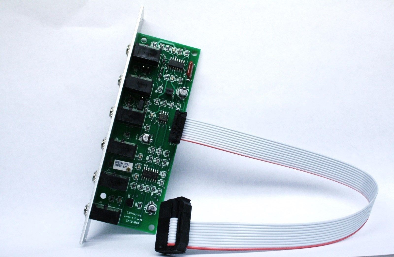 Sample & Hold with Noise Source for Eurorack Synthesizers -- NEW