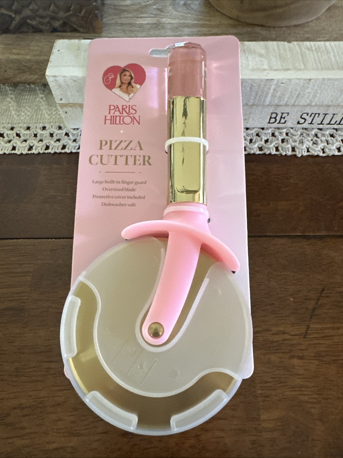 NWT Paris Hilton Stainless Pizza Cutter Gold Pink W/Jewel Top Blade Guard RARE
