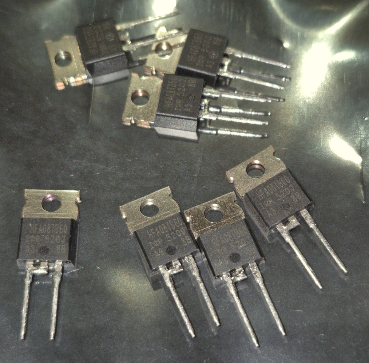 15pcs Intrnatl Rectifier HFA08TB60 Ultrafast Recovery Rectifiers 600V, 8A, 18ns