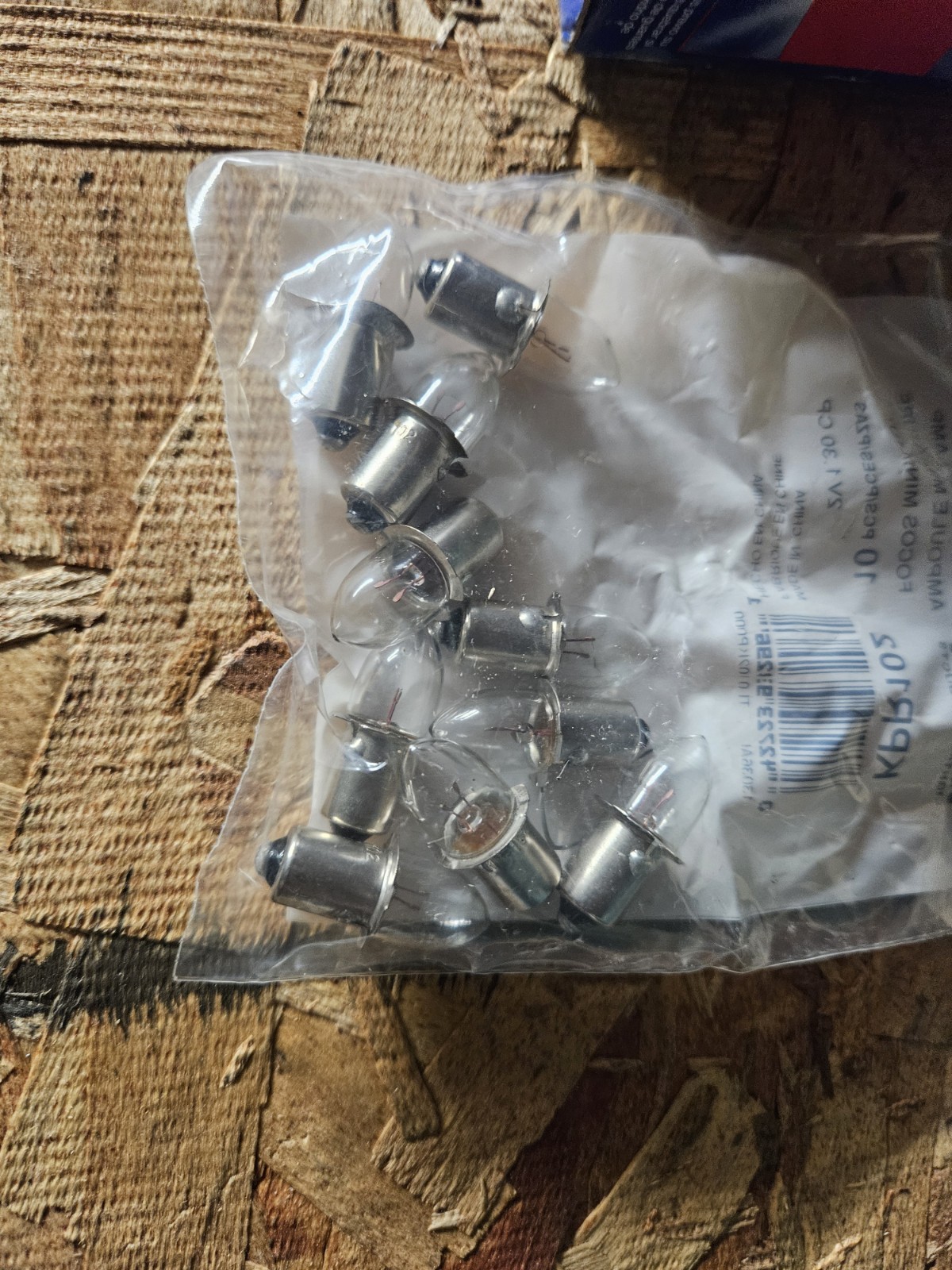 NEW WAGNER KPR102 FLASHLIGHT BULBS (10)