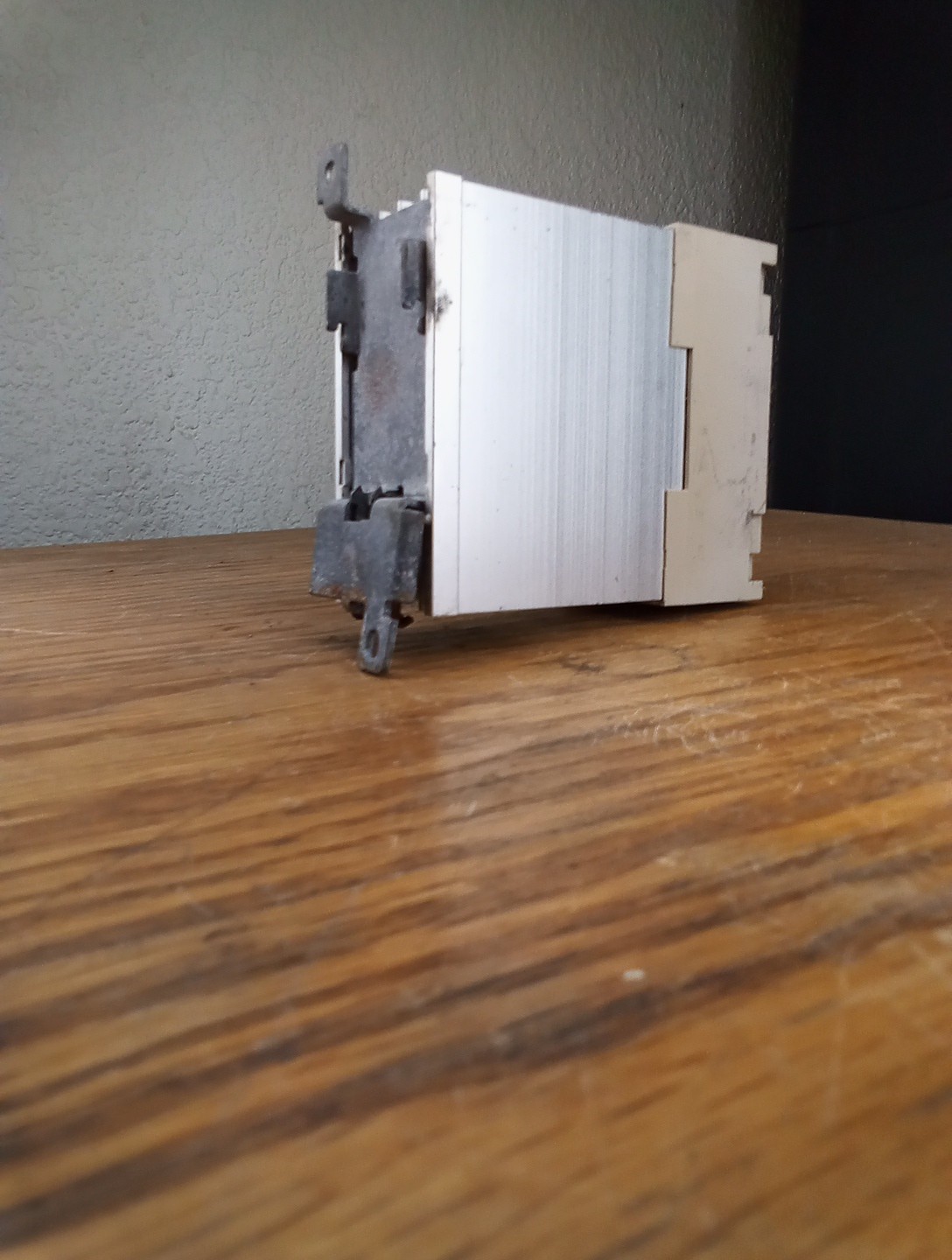 OMRON G32A-A20-VD Solid State Relay