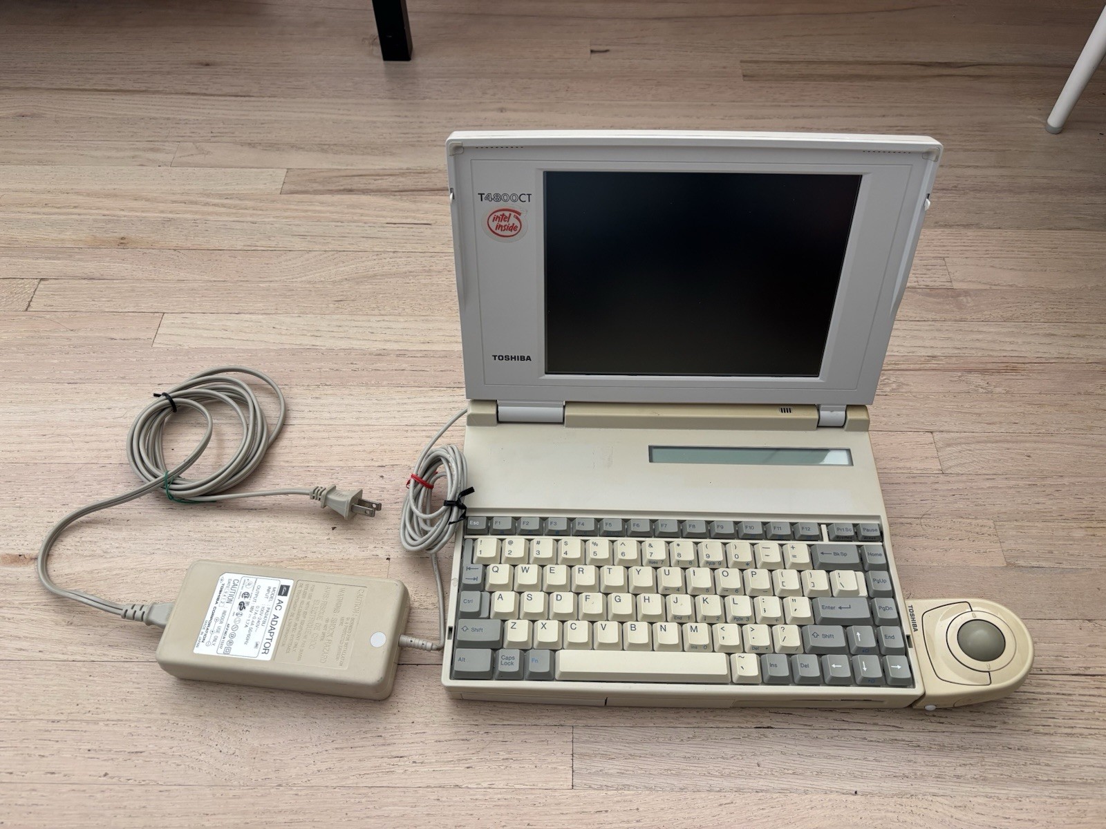 Toshiba T4800CT/500 Vintage Computer for w/ Battery Charger Clip On Mouse AS IS