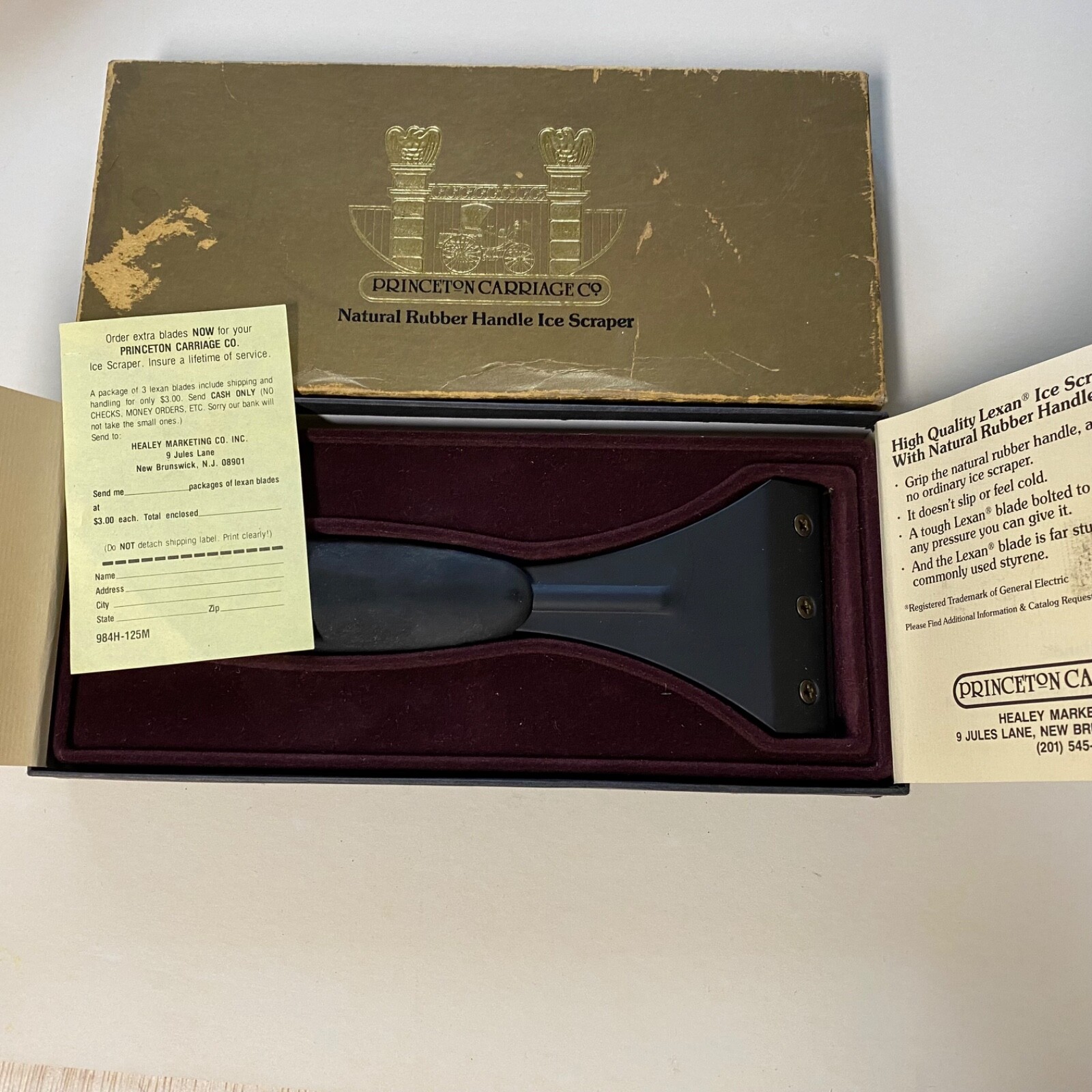 New! Princeton Carraige Company Natural Rubber Handle Ice Scraper In Box