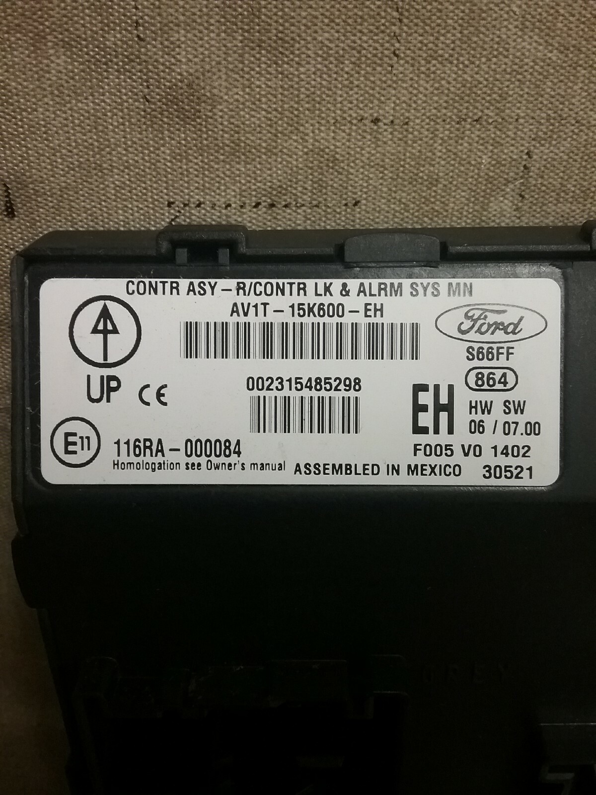 Ford AV1T-15K600-EH Central Lock Control Module