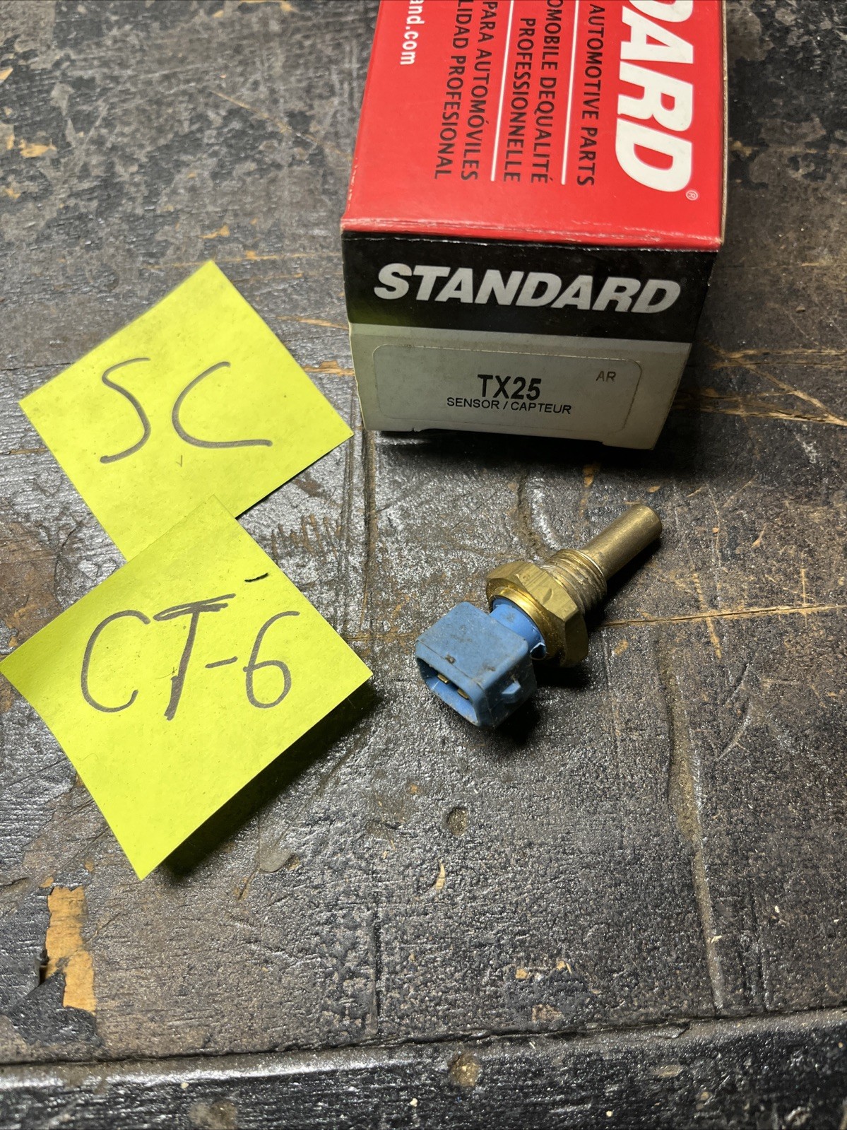 Standard Engine Coolant Temperature Sensor TX25, NOS