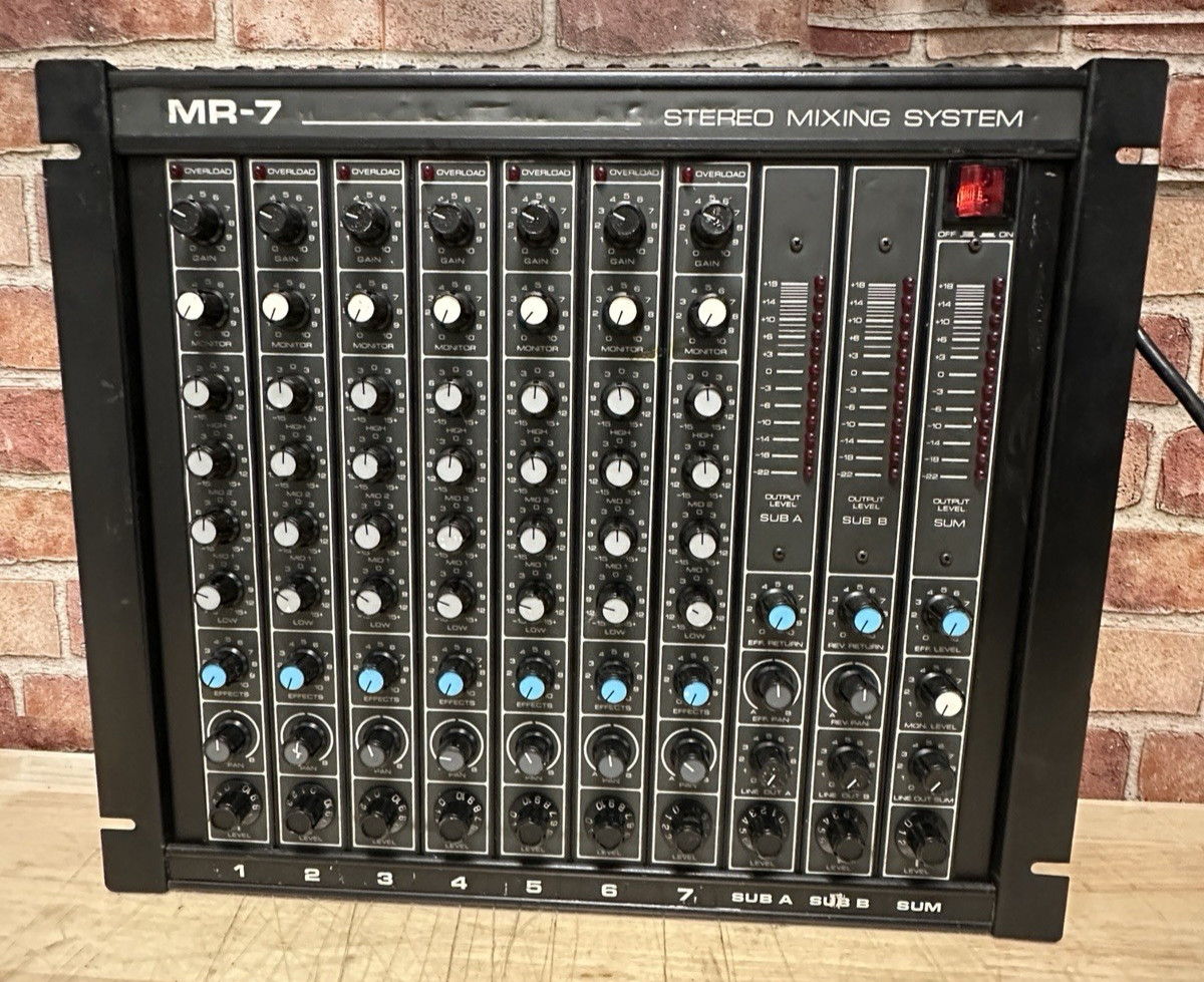 peavey mixer mr7 (read)