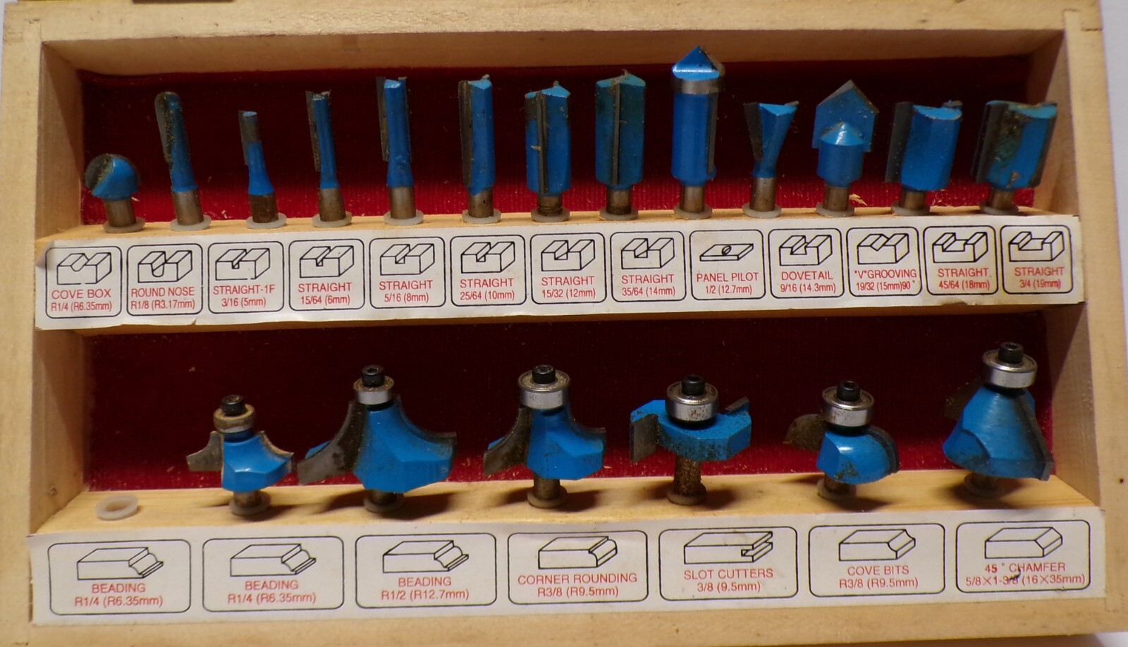 19 Piece Router Bit Set Unbranded Various Sizes With Wooden Box