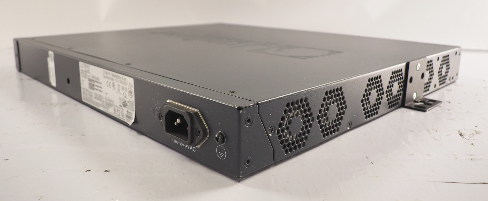 Juniper SRX240 16 Port Services Gateway Firewall with T1/E1 Module