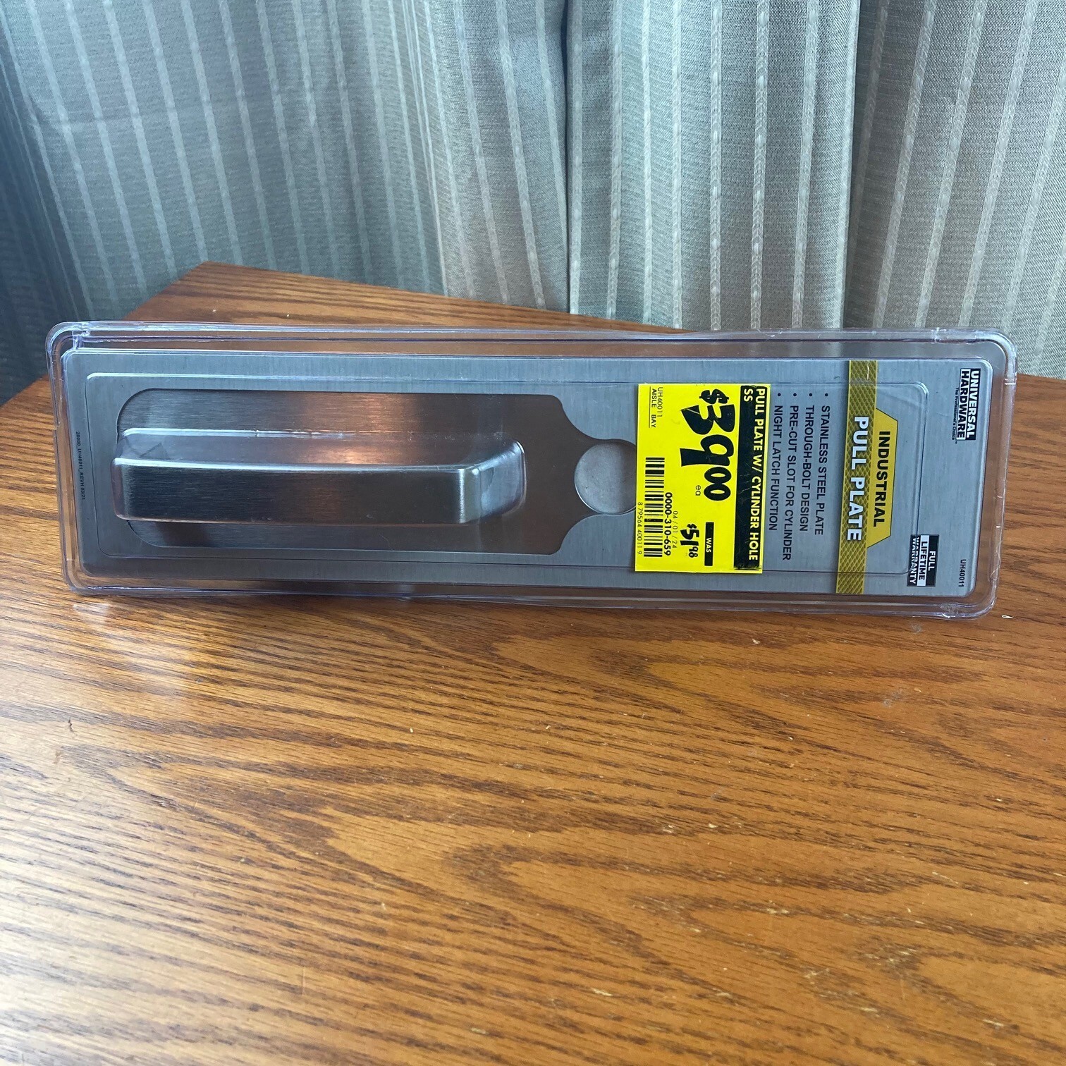 Universal Hardware Commercial Stainless Steel Pull Handle, UH40011 - NEW Sealed!