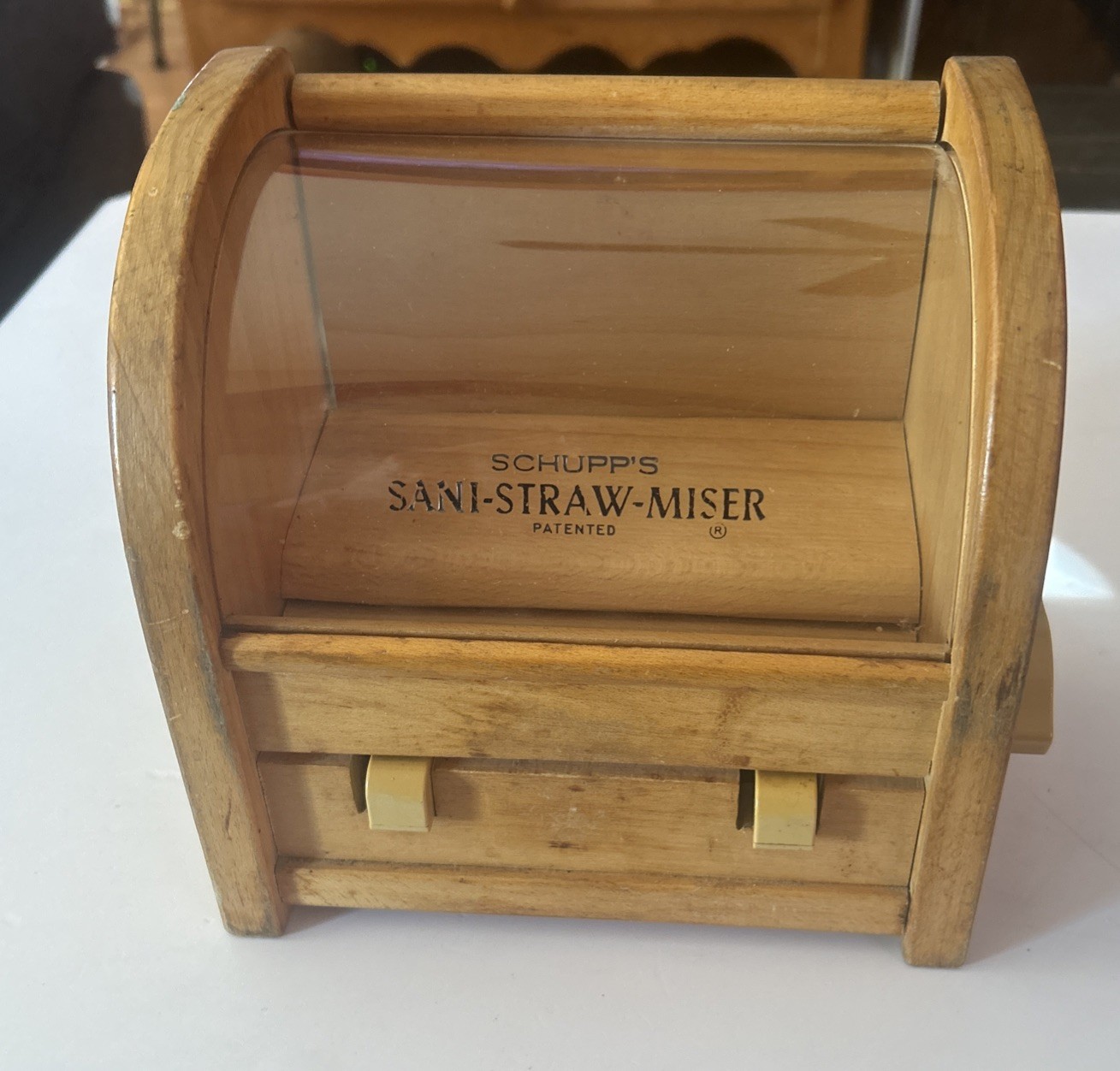 Schupp’s Sani-Straw-Miser Vintage Straw Dispenser With Wooden Base Works