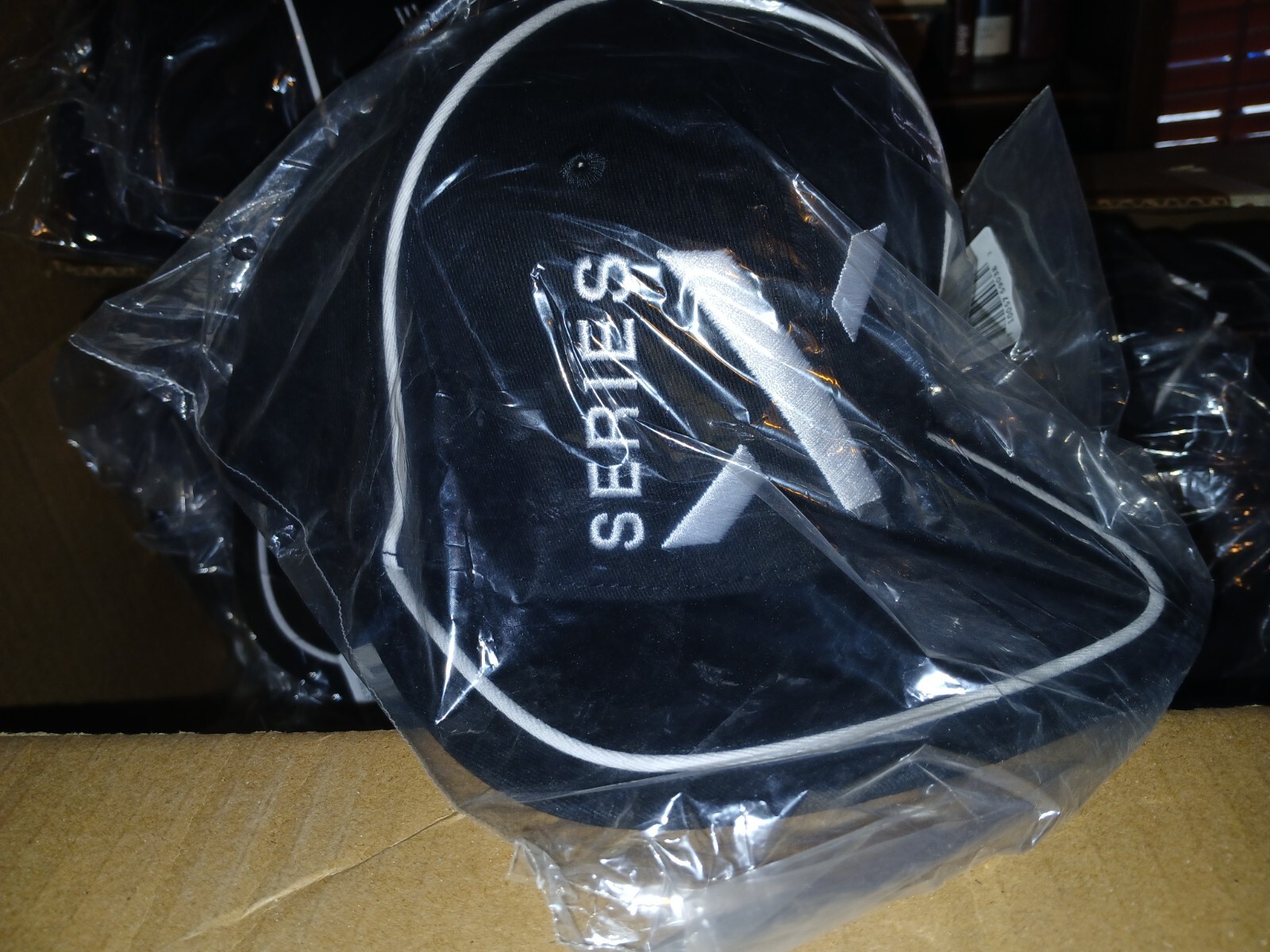 ++ LIMITED EDITION ++ Microsoft Xbox Series X Embroidered Snapback Cap (Black)