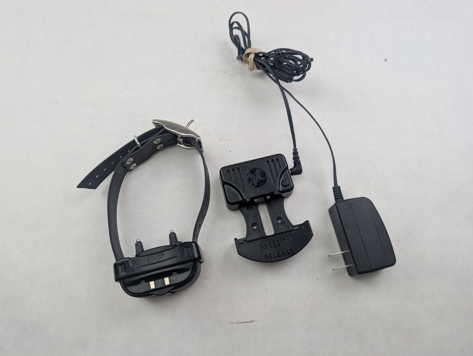 Tri-Tronics EXP Collar With Cradle Charger