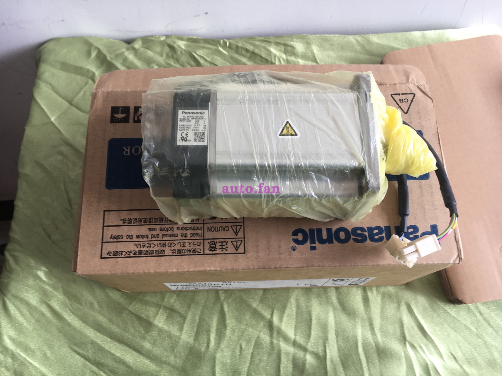 1pcs for new servo AC motor MUMA012P1S