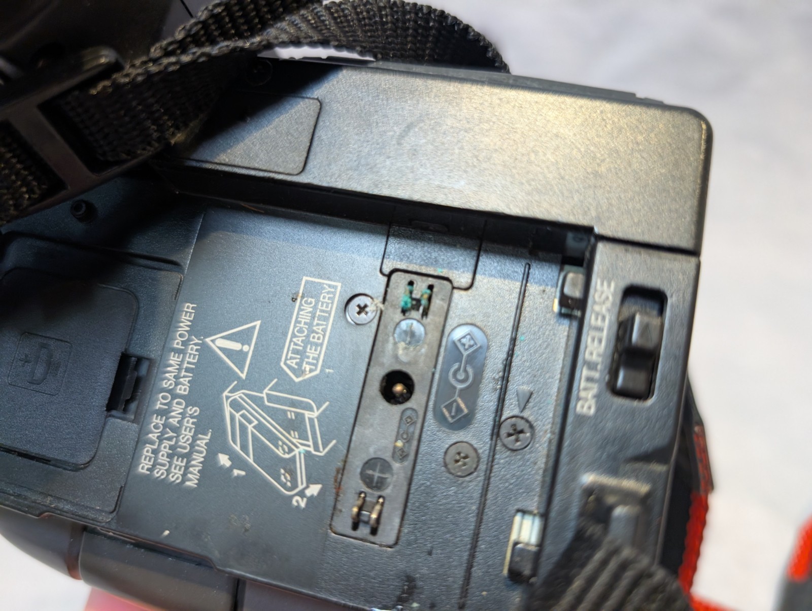 JVC Videomovie GR-AX770E Video Camcorder - UNTESTED
