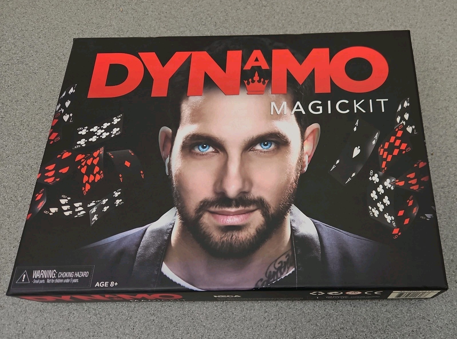 Dynamo Magickit Magic Set Kit Card Tricks NECA Games Used Once Age 8 Circle