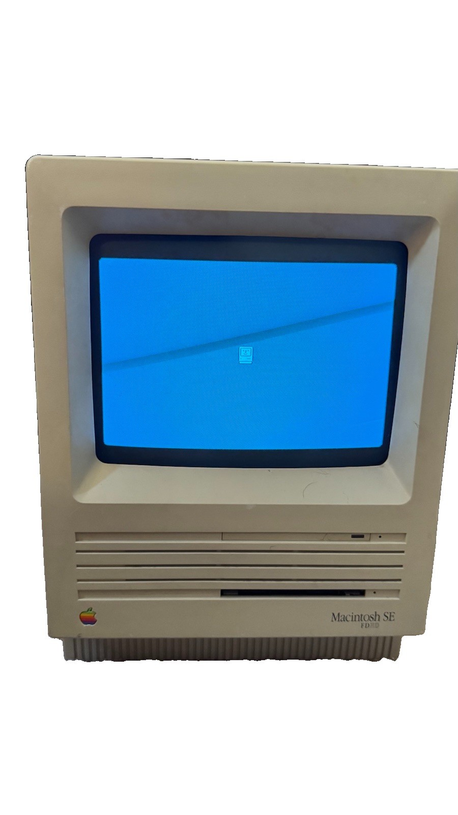 Apple Macintosh SE FDHD desktop computer- model M5011