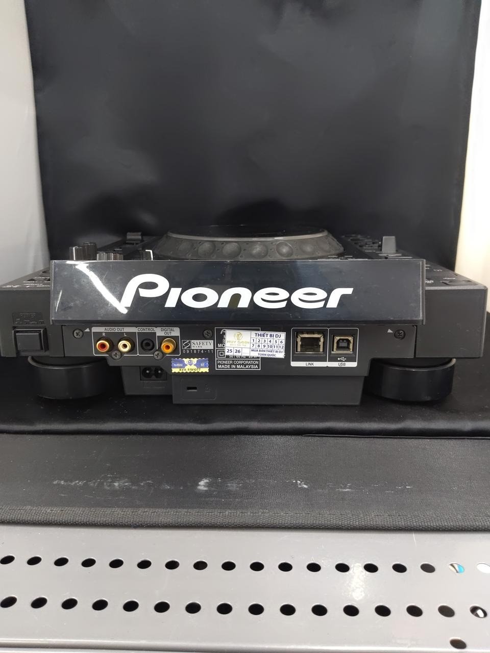 Pioneer CDJ-2000 Professional DJ Multi Player CD USB SD MP3 Tested Working Black