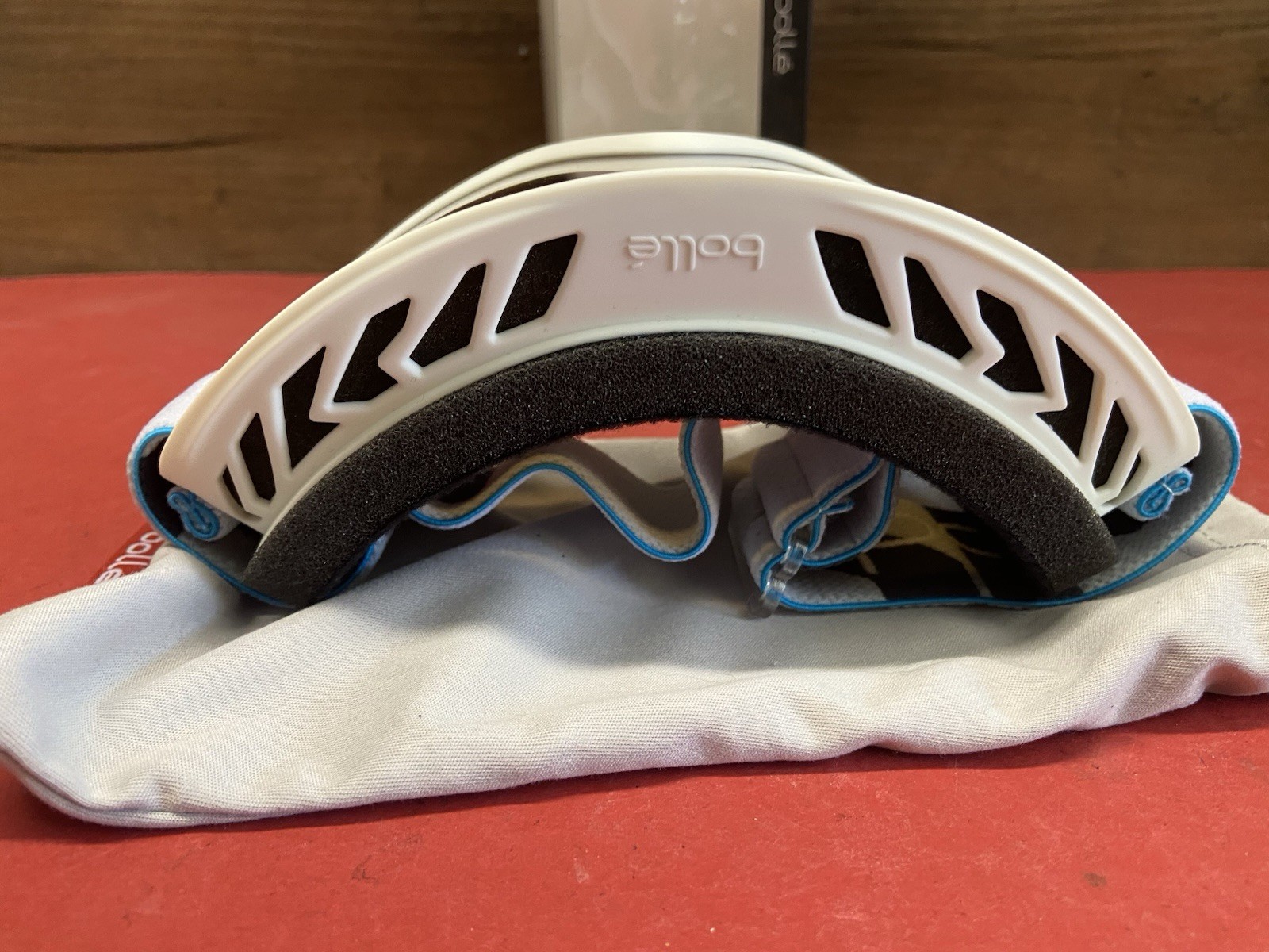 Bolle Schuss Ski Snowboard Goggles Matte White Frame Bronze Blue Mirror Lens S3