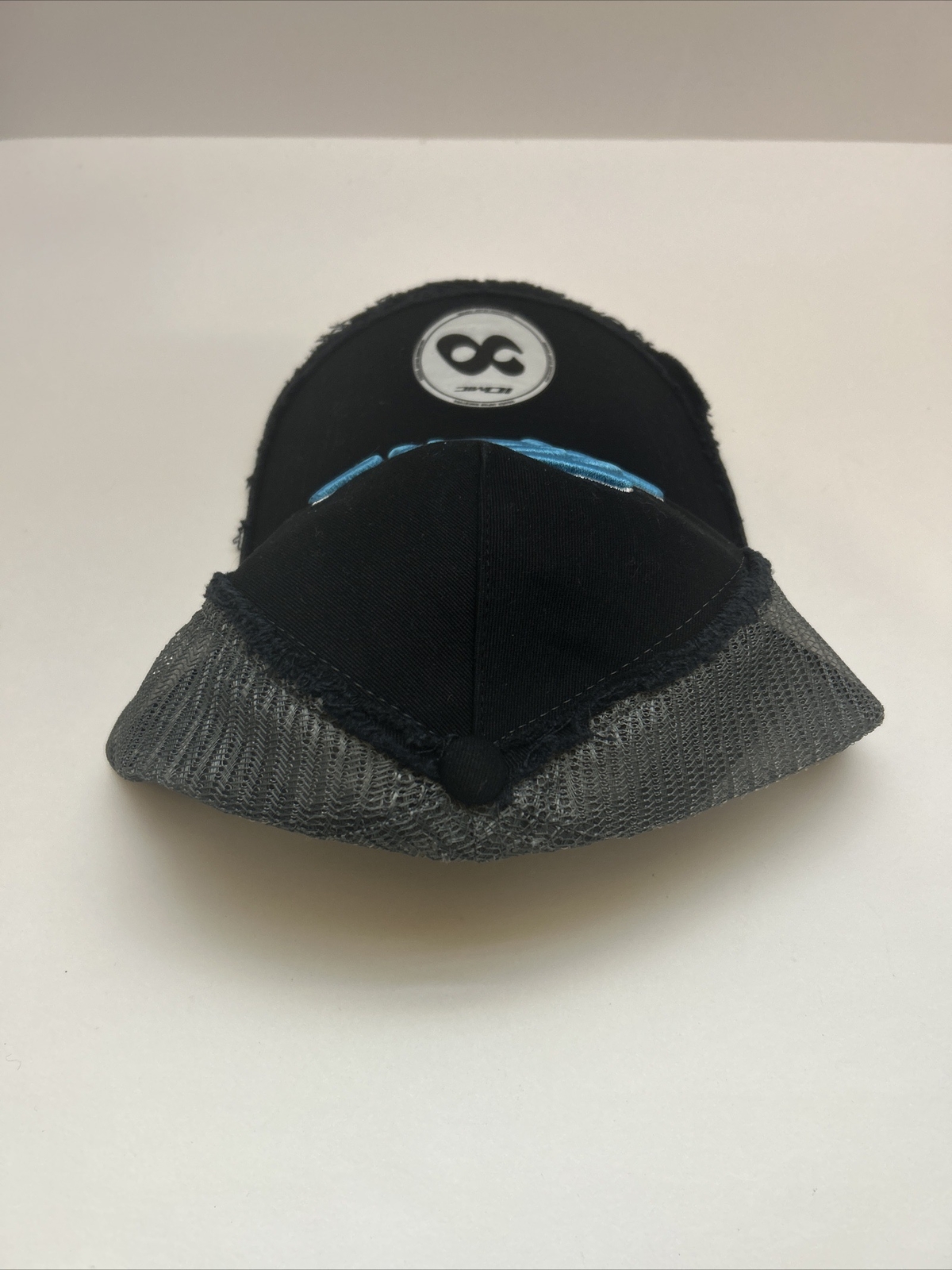 NEW IOMIC Golf Baseball Cap Black Adjustable Hat New/Authentic