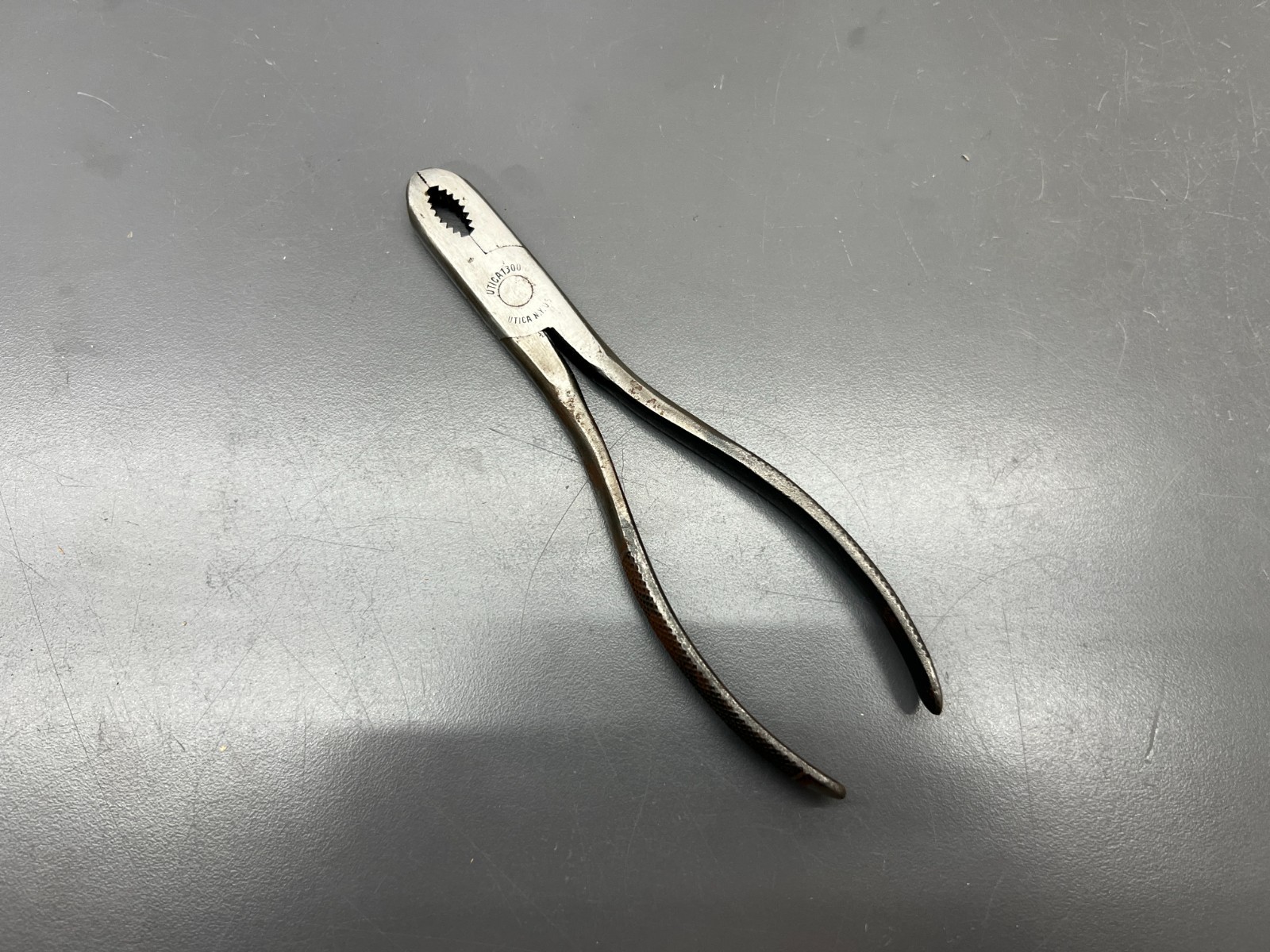 (t) VINTAGE UTICA TOOLS 1300-6 6" GAS BURNER PLIERS - VGC - USA