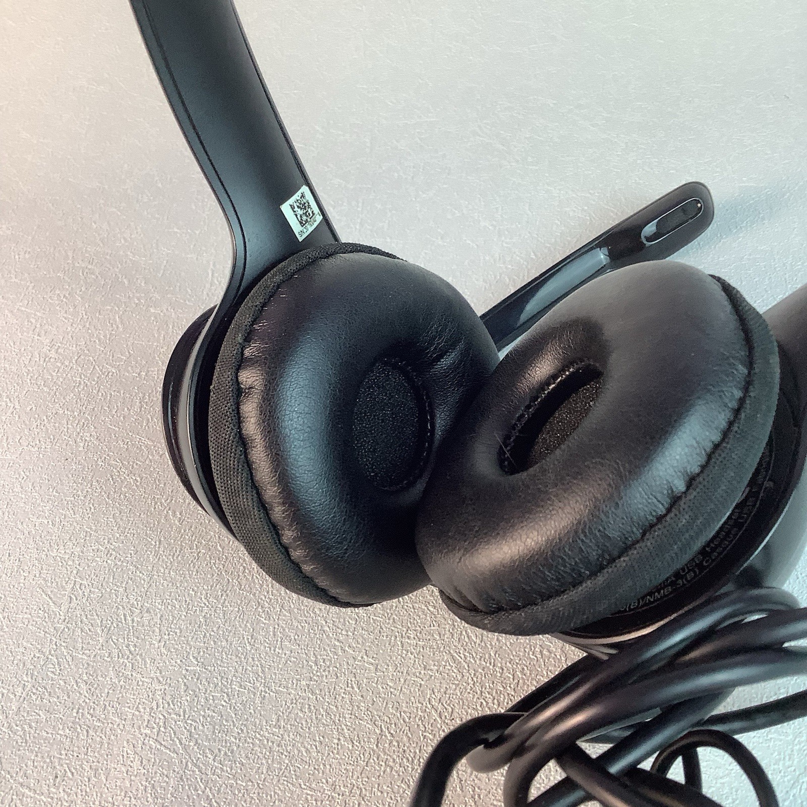 LOGITECH H390 USB Wired Headset With Volume Control & Microphone*NO BOX*