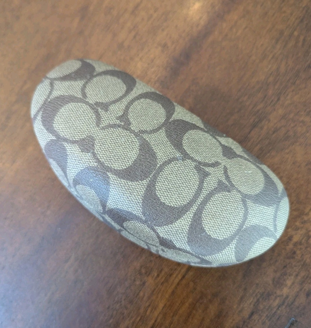 Coach Signature Brown Tan Hard Clam Shell Eyeglass Sunglasses Case