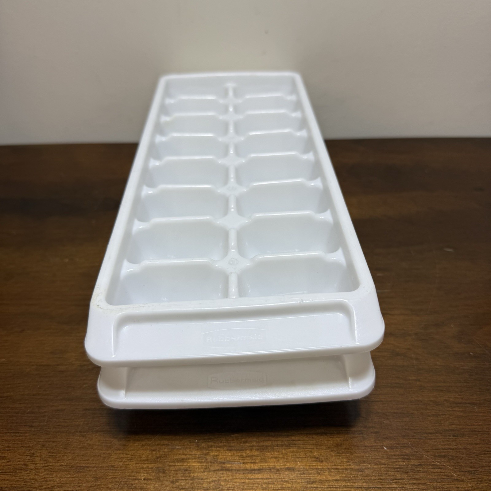 RUBBERMAID Easy Release Ice Cube Trays, 2-Pack 2867