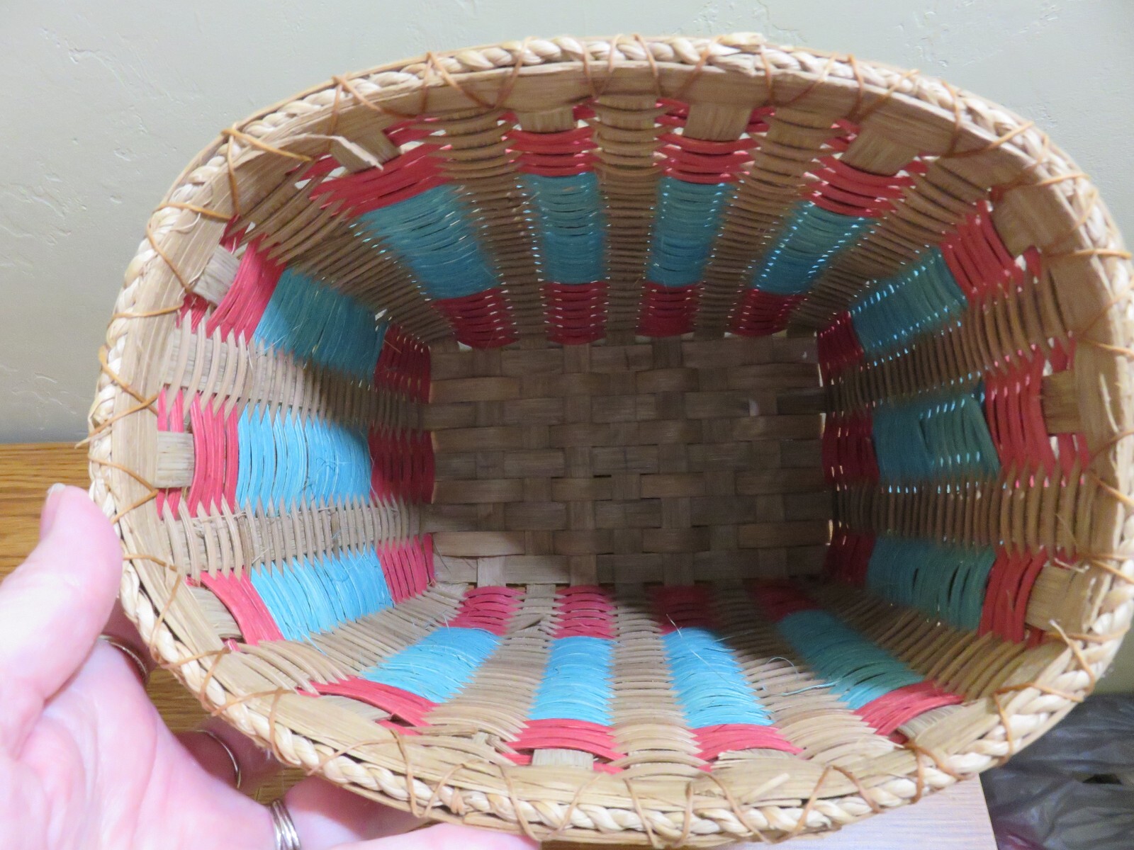 TALL WOVEN WOOD BASKET ORANGE BLUE ARTIST SIGNED 10 X8 X6"