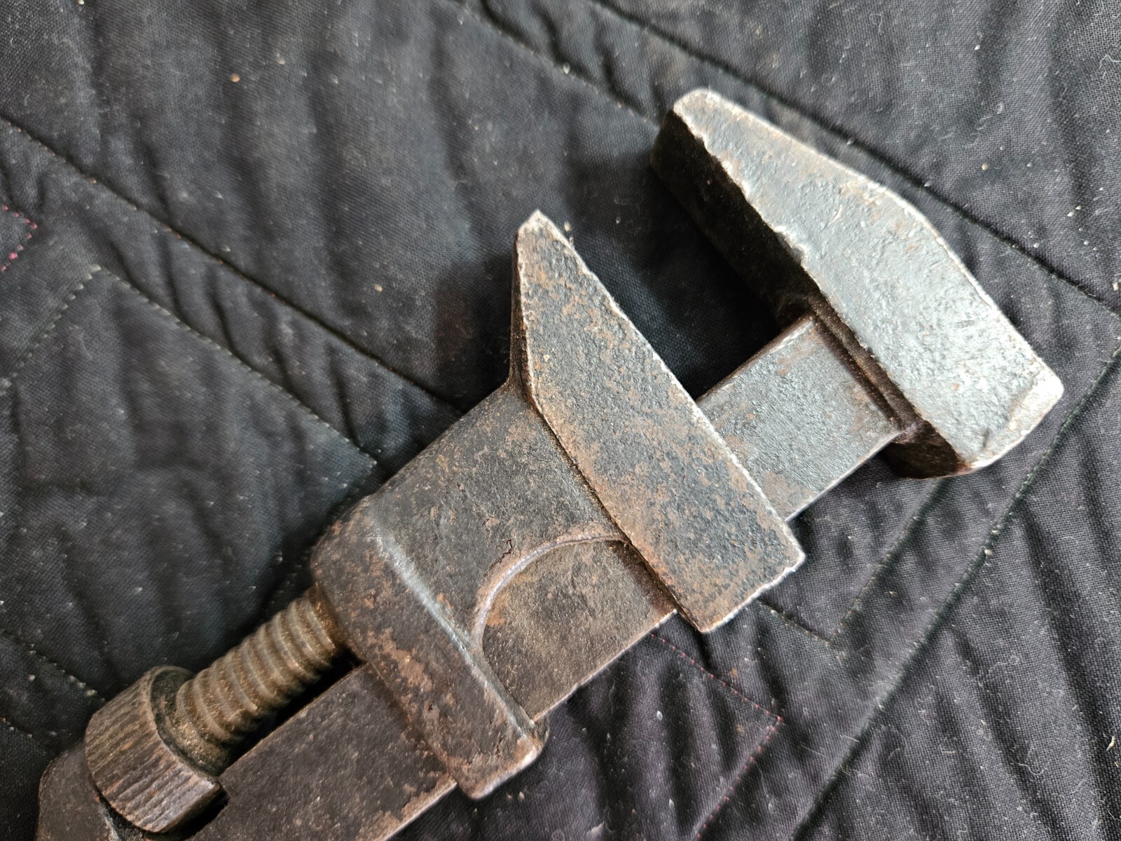 Antique Tools: Monkey Pipe Wrench ~ Wooden Handle ~ 12"