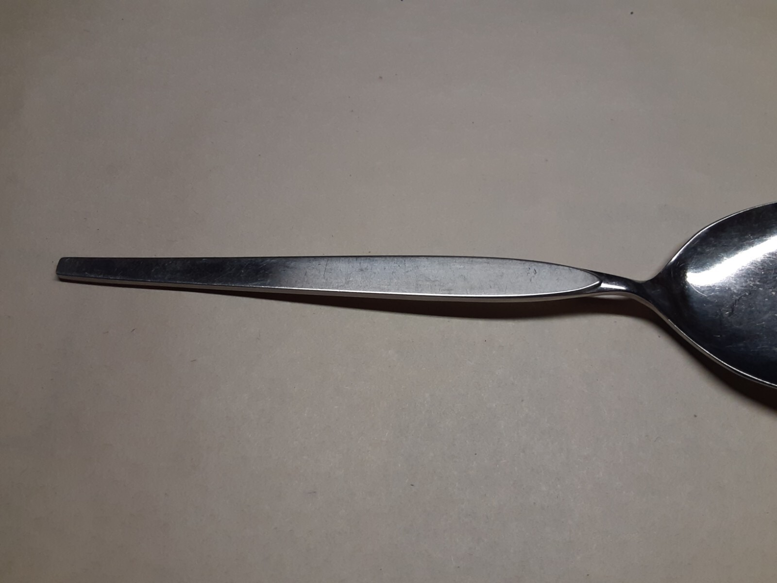 Vintage Oneida pie or cake server