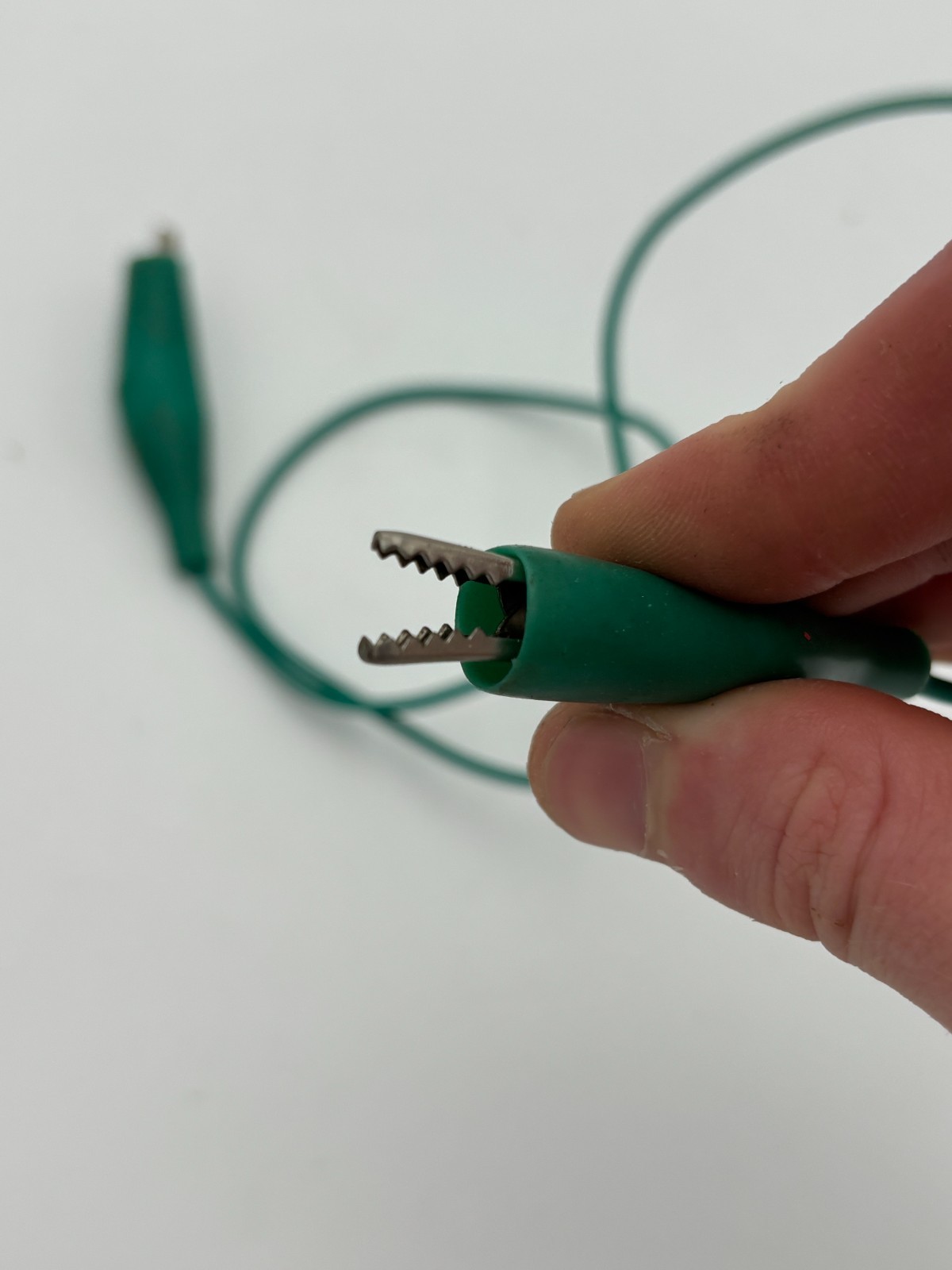 Vintage NICE Green Alligator Clip Testing Electronics Cable 30" Long 1980